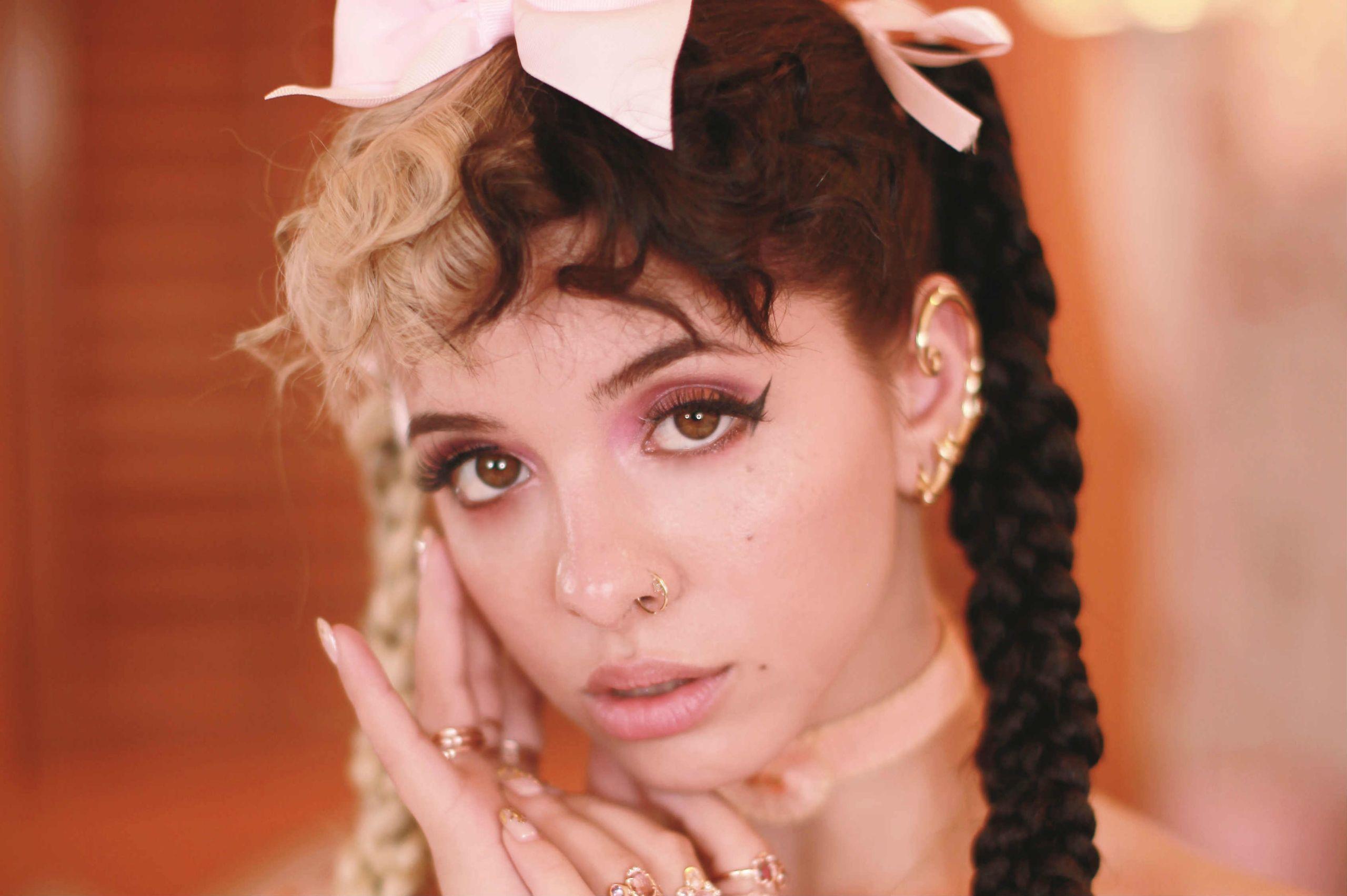 2560x1703 Melanie Martinez K 12