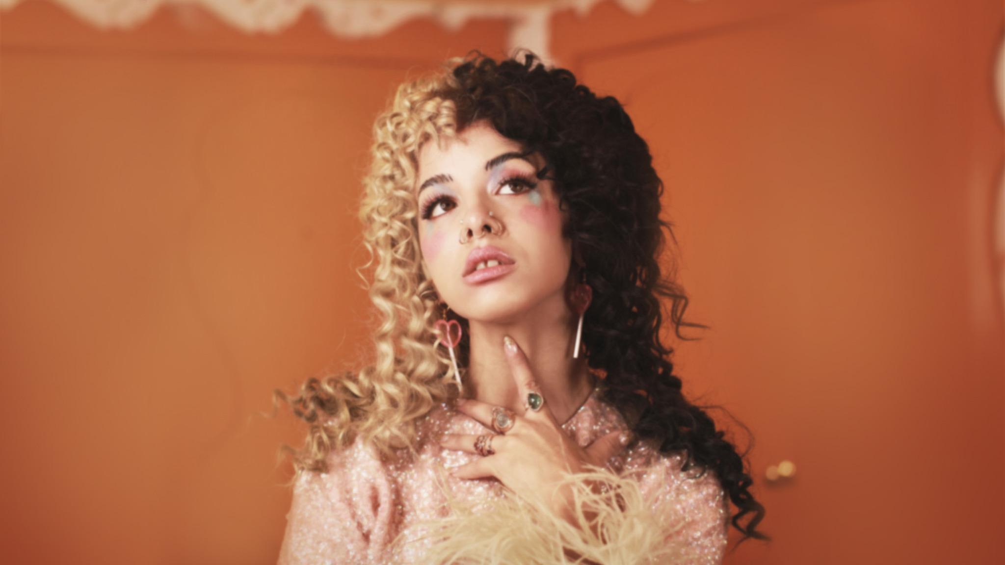 2048x1152 Melanie Martinez K 12 Wallpaper