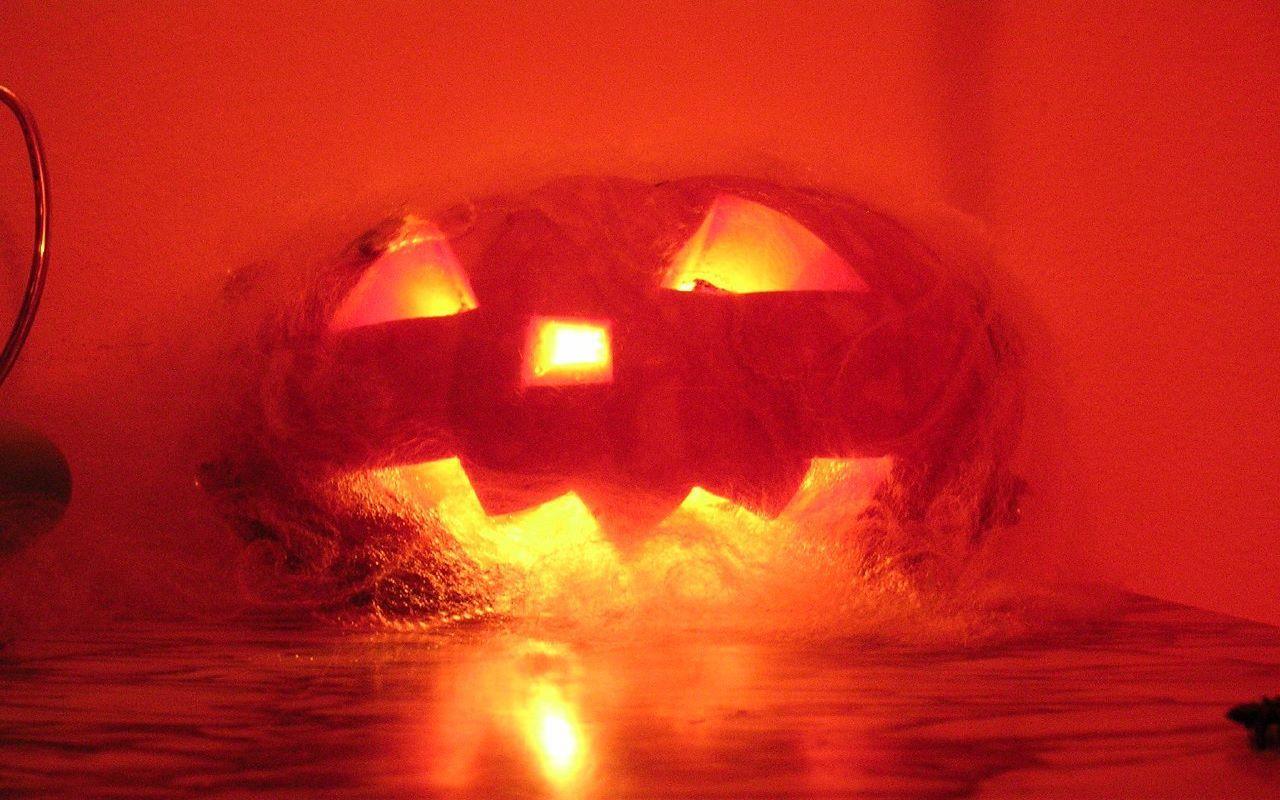 1280x800 Halloween desktop PC and Mac wallpaper
