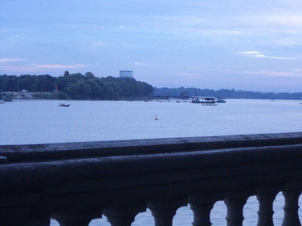 1024x768 The Ganga River Near Chandan Nagar, Googhly, West