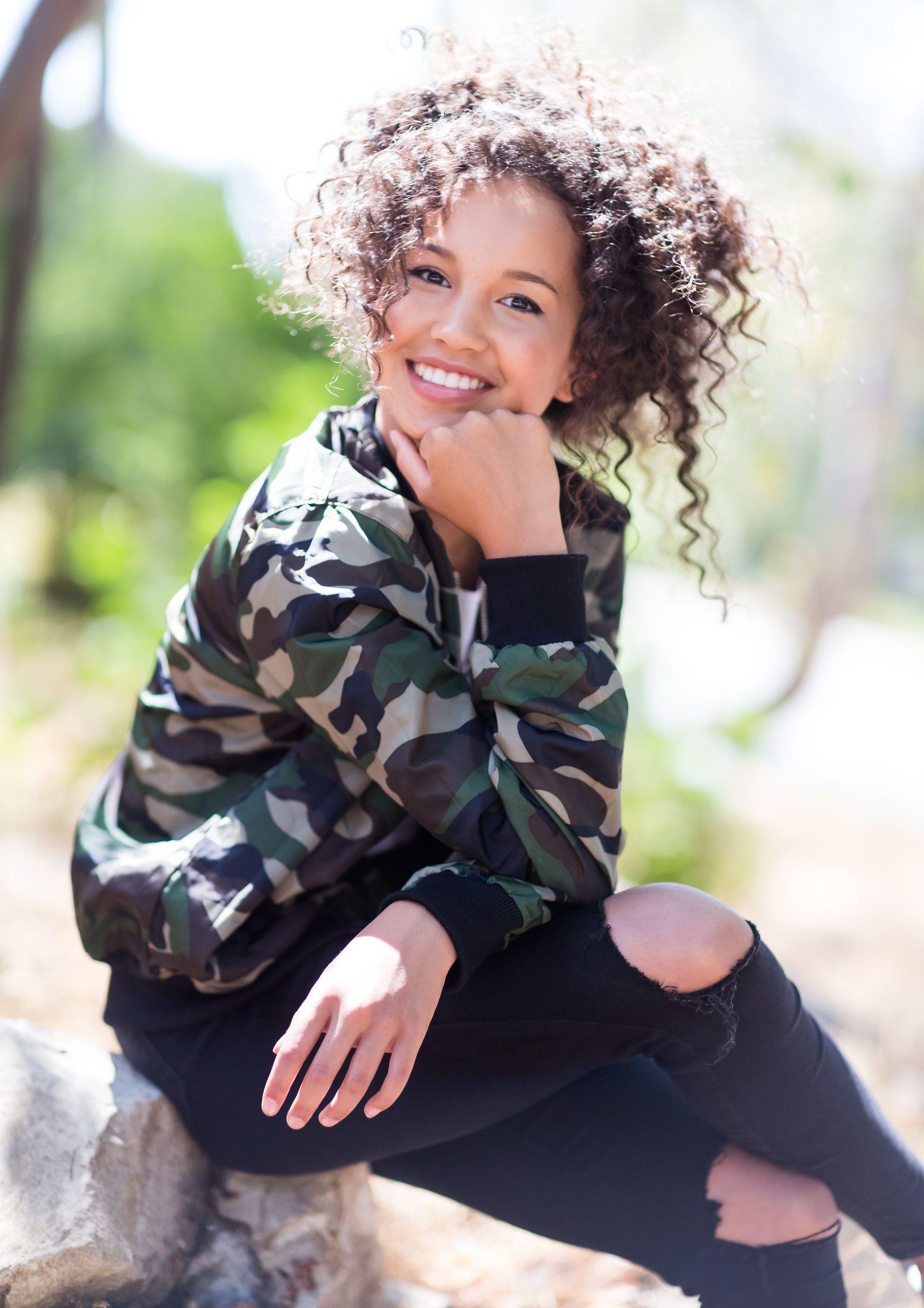 1997x2826 Sofia Wylie from Disney Channel Mack