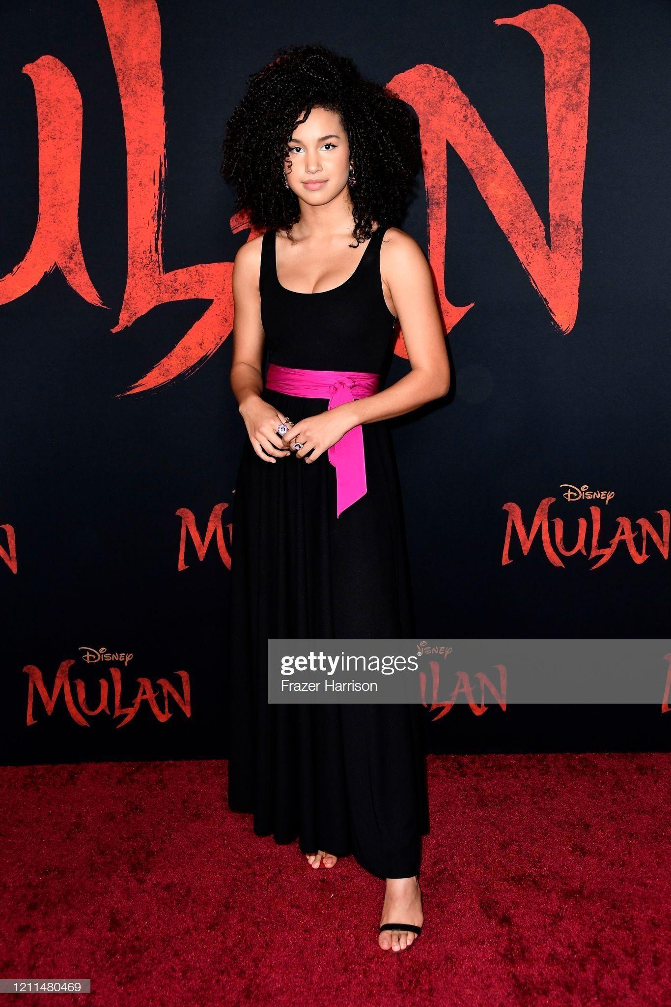 1366x2048 Sofia Wylie attends the premiere of Disney's Mulan at Dolby