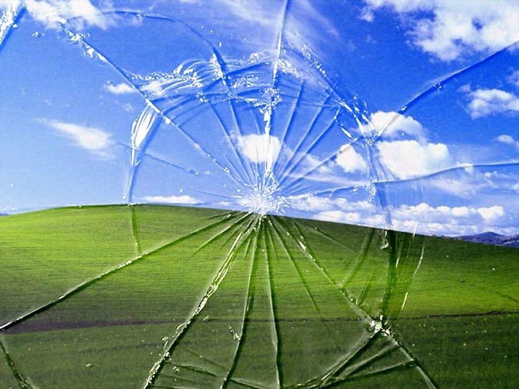 1024x768 Realistic Cracked and Broken Screen Wallpaper