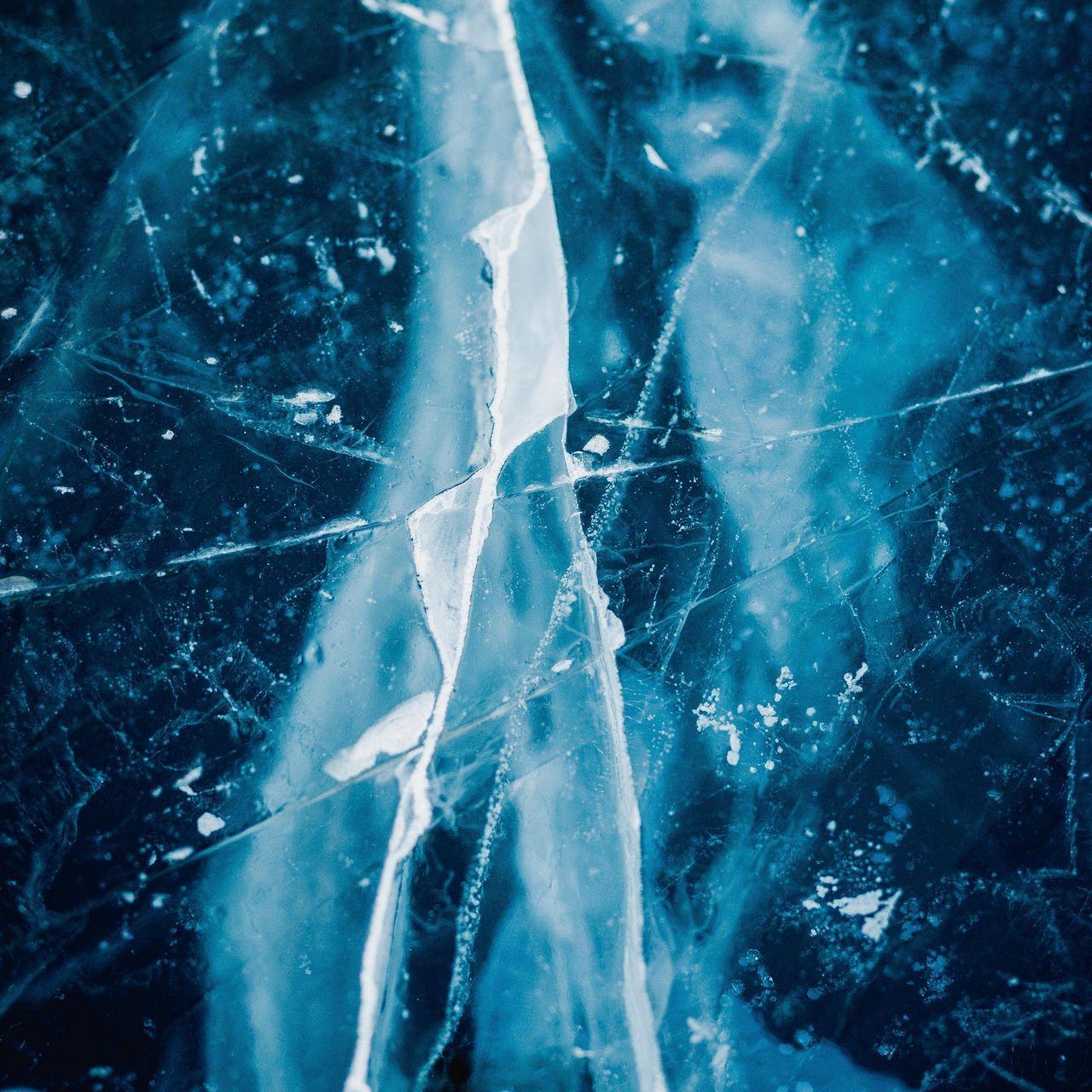 1280x1280 Download wallpaper 1280x1280 ice, cranny, surface, texture ipad