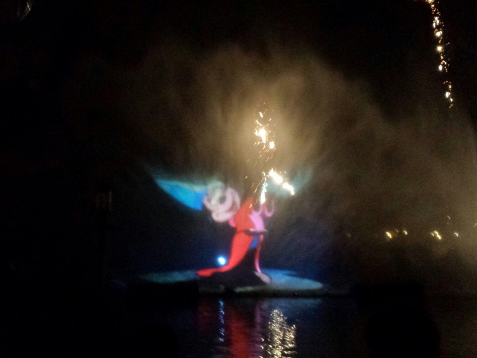 1600x1200 Fantasmic!
