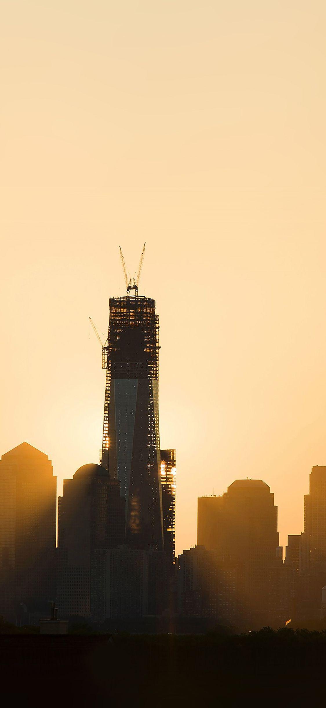1125x2436 Construction Sky Line City Day