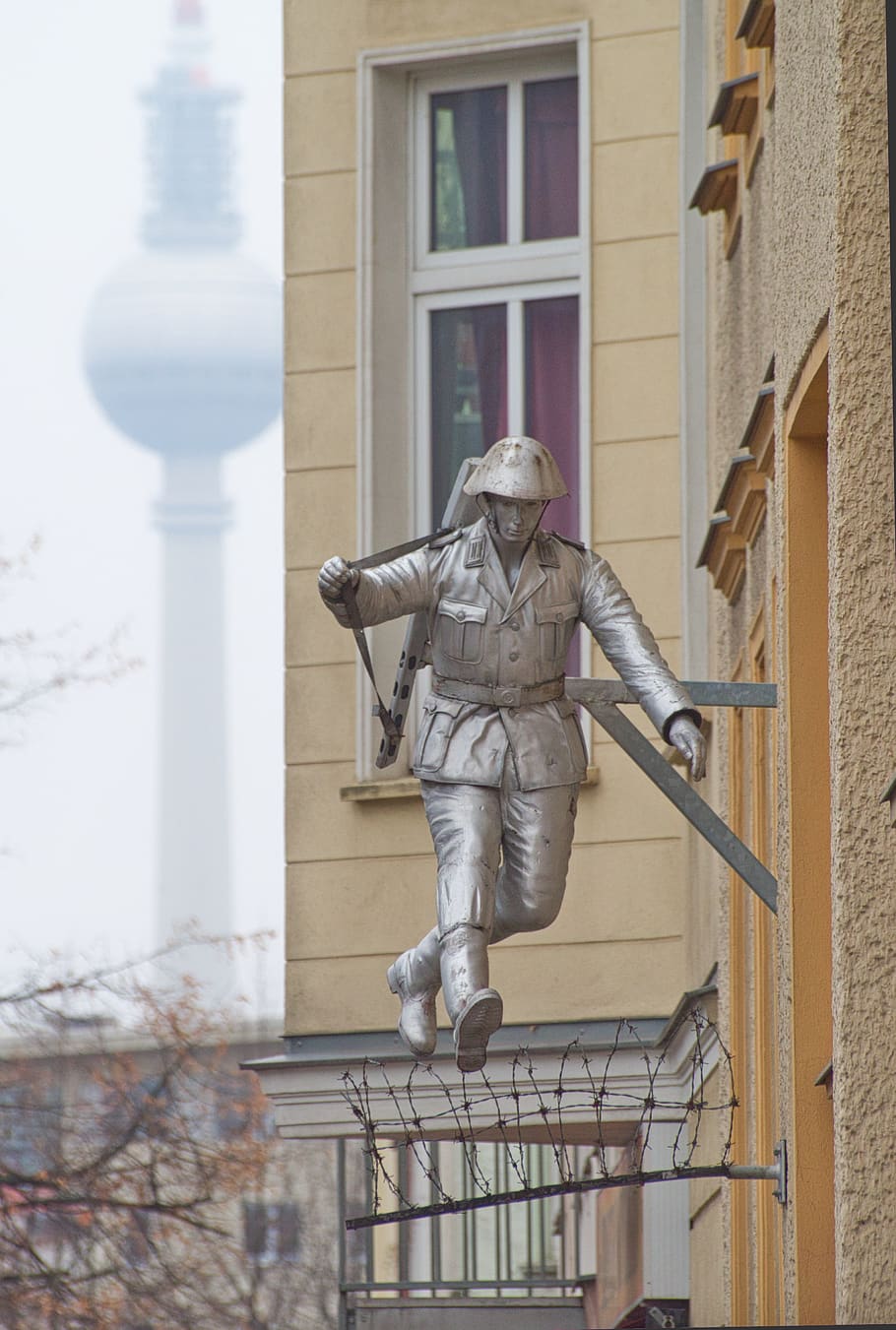 910x1351 HD wallpaper: berlin, berlin wall, fall of the wall, construction
