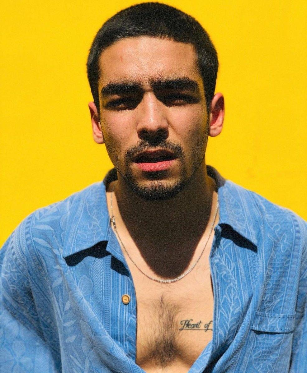 986x1200 Best Omar Ayuso image. Actor, Netflix, Celebrity crush