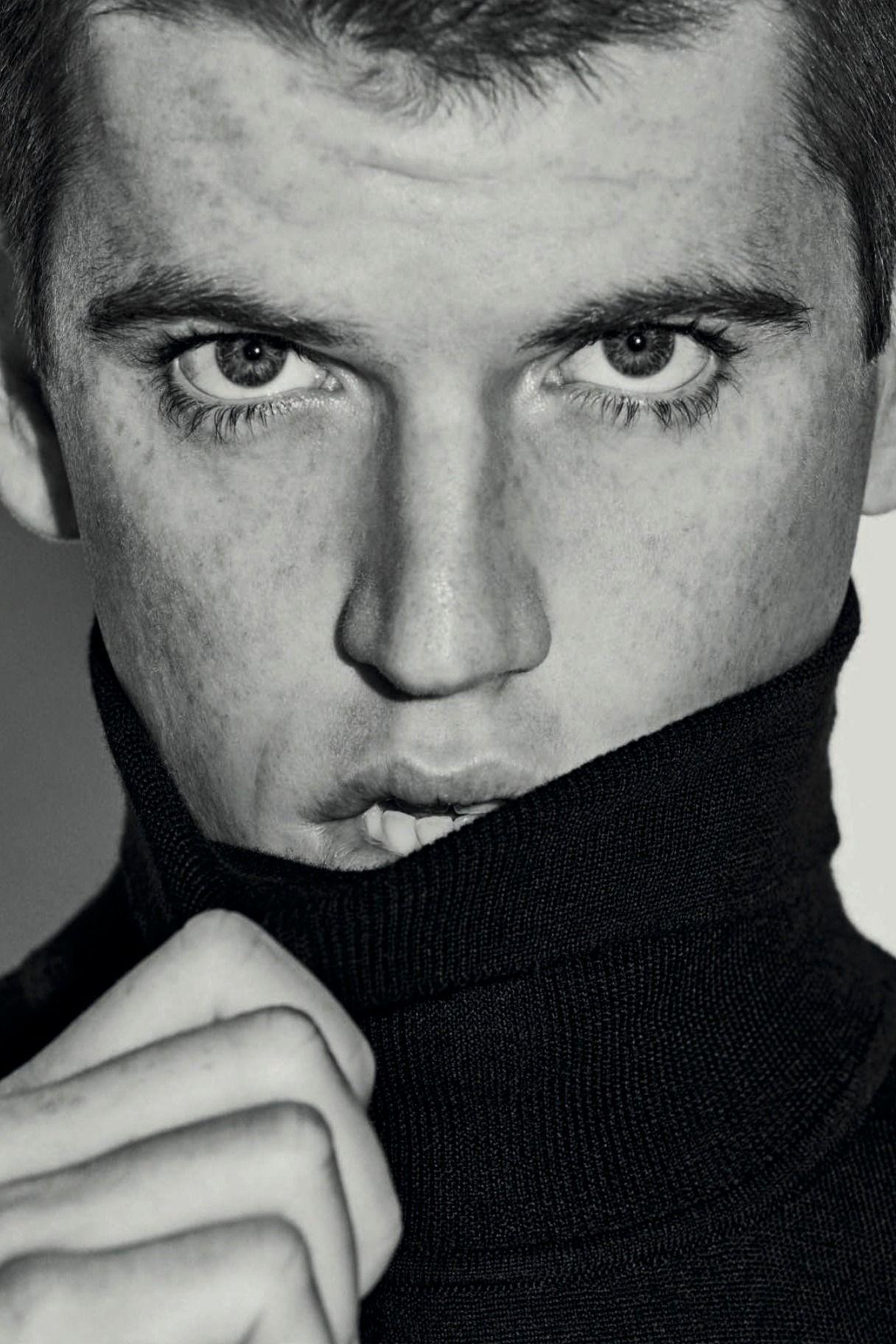 1216x1824 Actor Miguel Bernardeau on the pages of GQ Spain's November issue