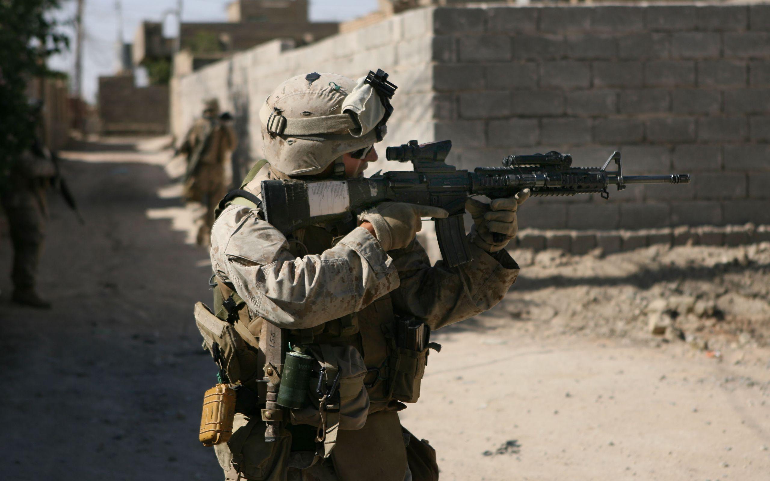2560x1600 Army, Weapons, Marines, Soldiers, Sight, Marine, Colt M4
