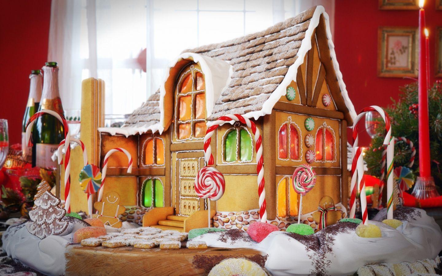 1440x900 Free download Gingerbread House Background Making of ginger bread