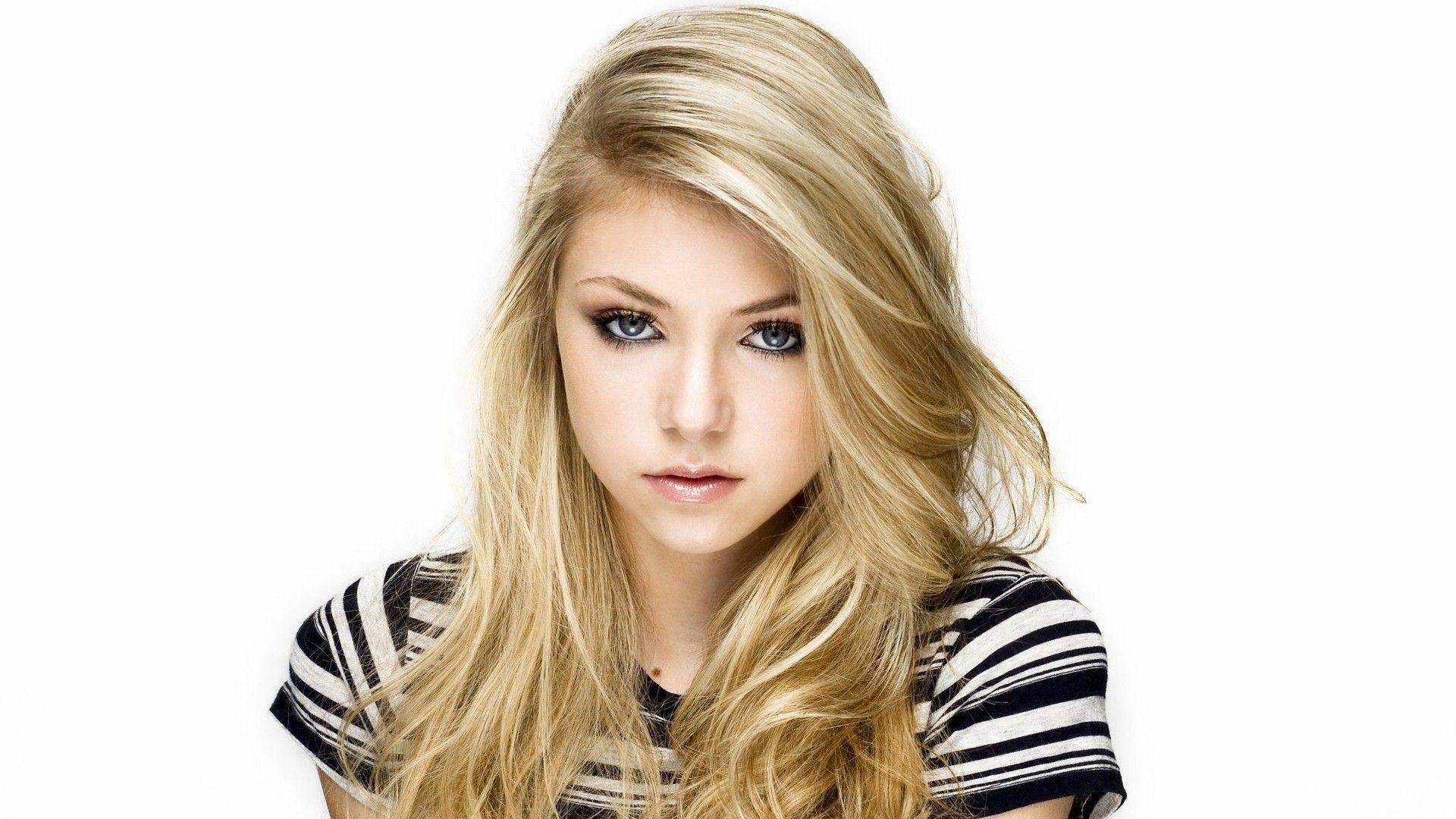 1920x1080 Golden Hair Beautiful Face Blonde Wallpaper 00434