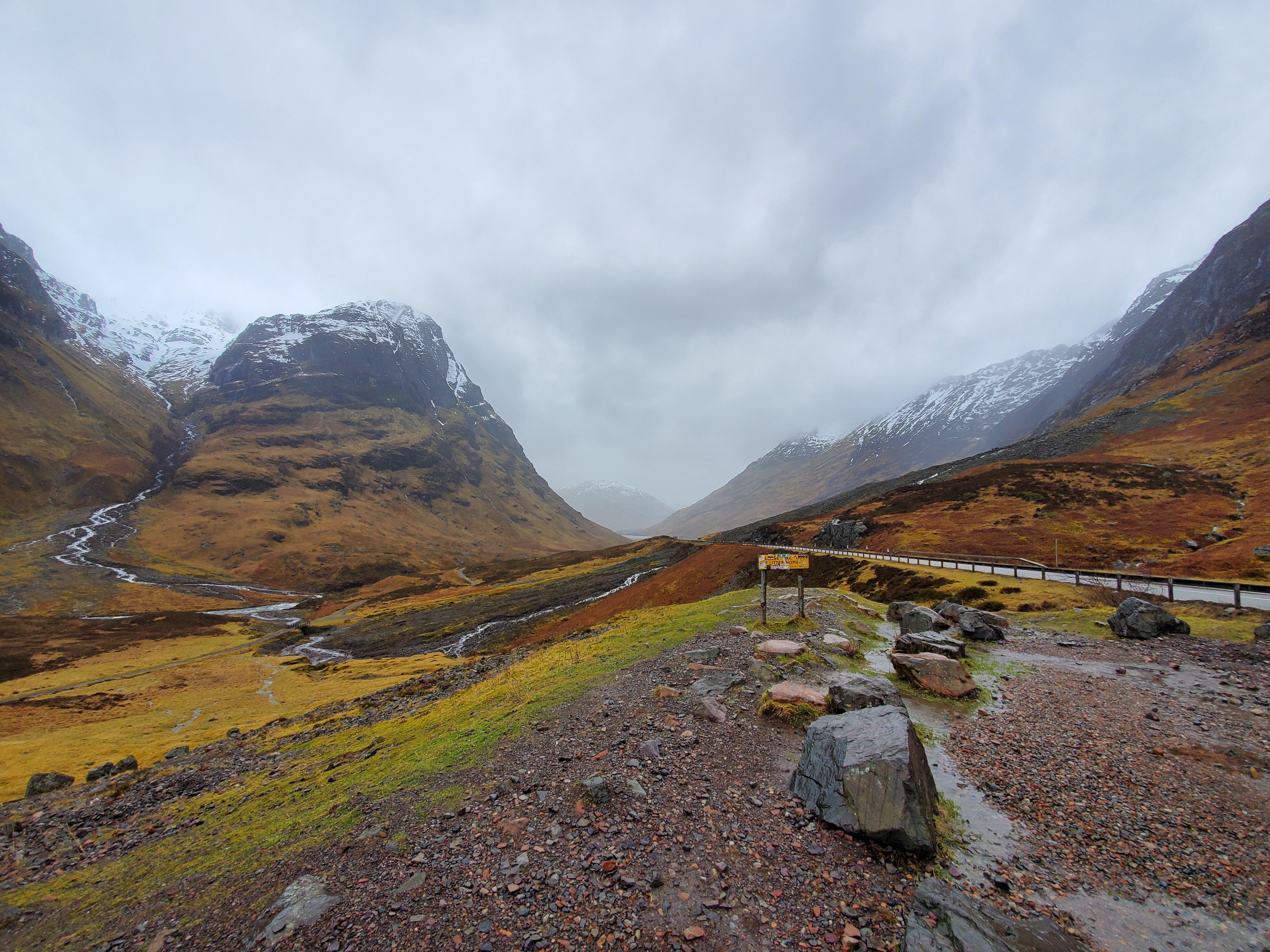 4608x3456 Glen Coe in the Scottish Highlands from a roadside pullout, taken early March 2020 [OC]