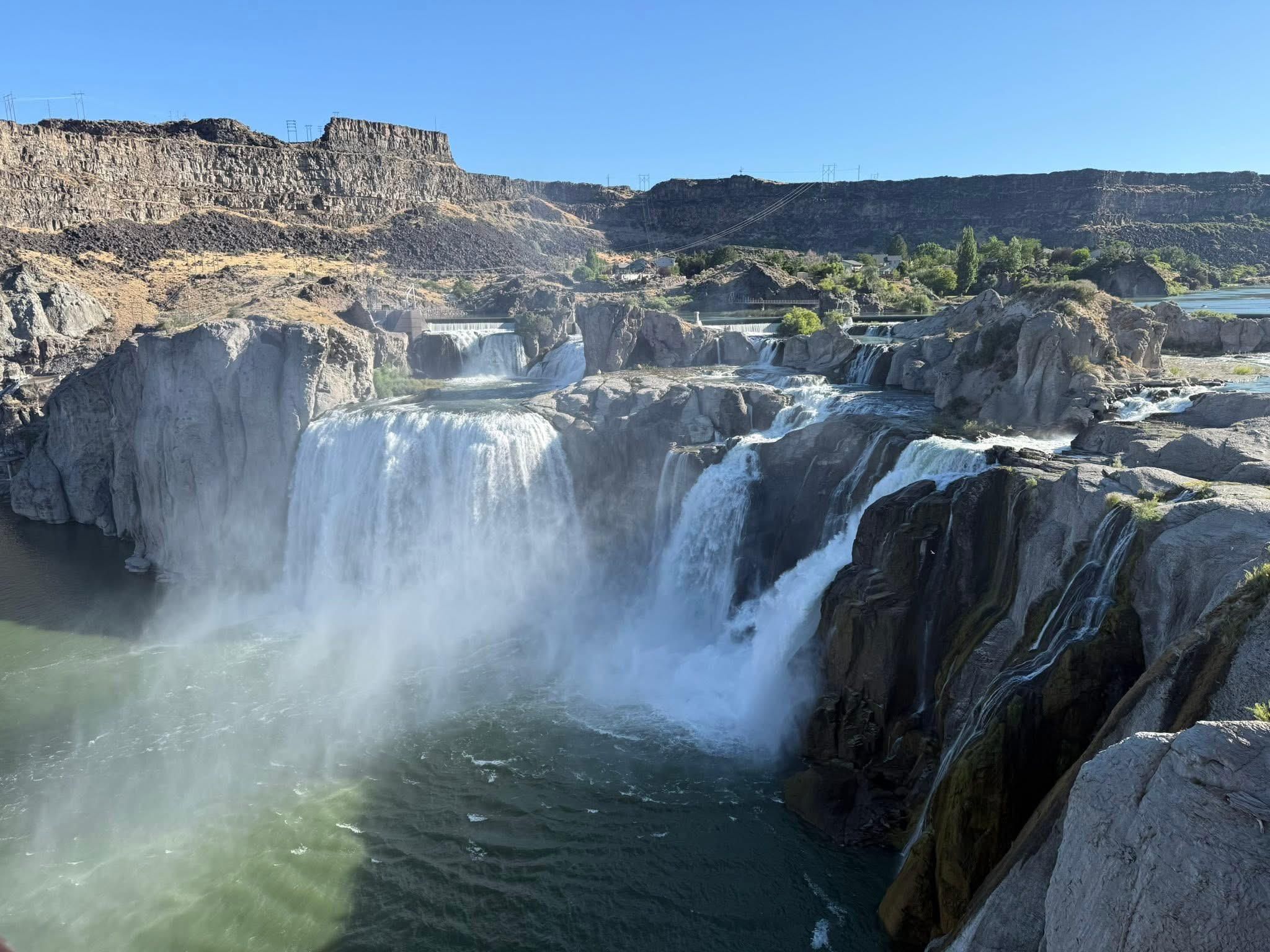 2048x1536 Shoshone Falls, often called the Niagara of the West, on the Snake River in southern Idaho. It is taller than Niagara Falls, with a height of 212 feet and a width of