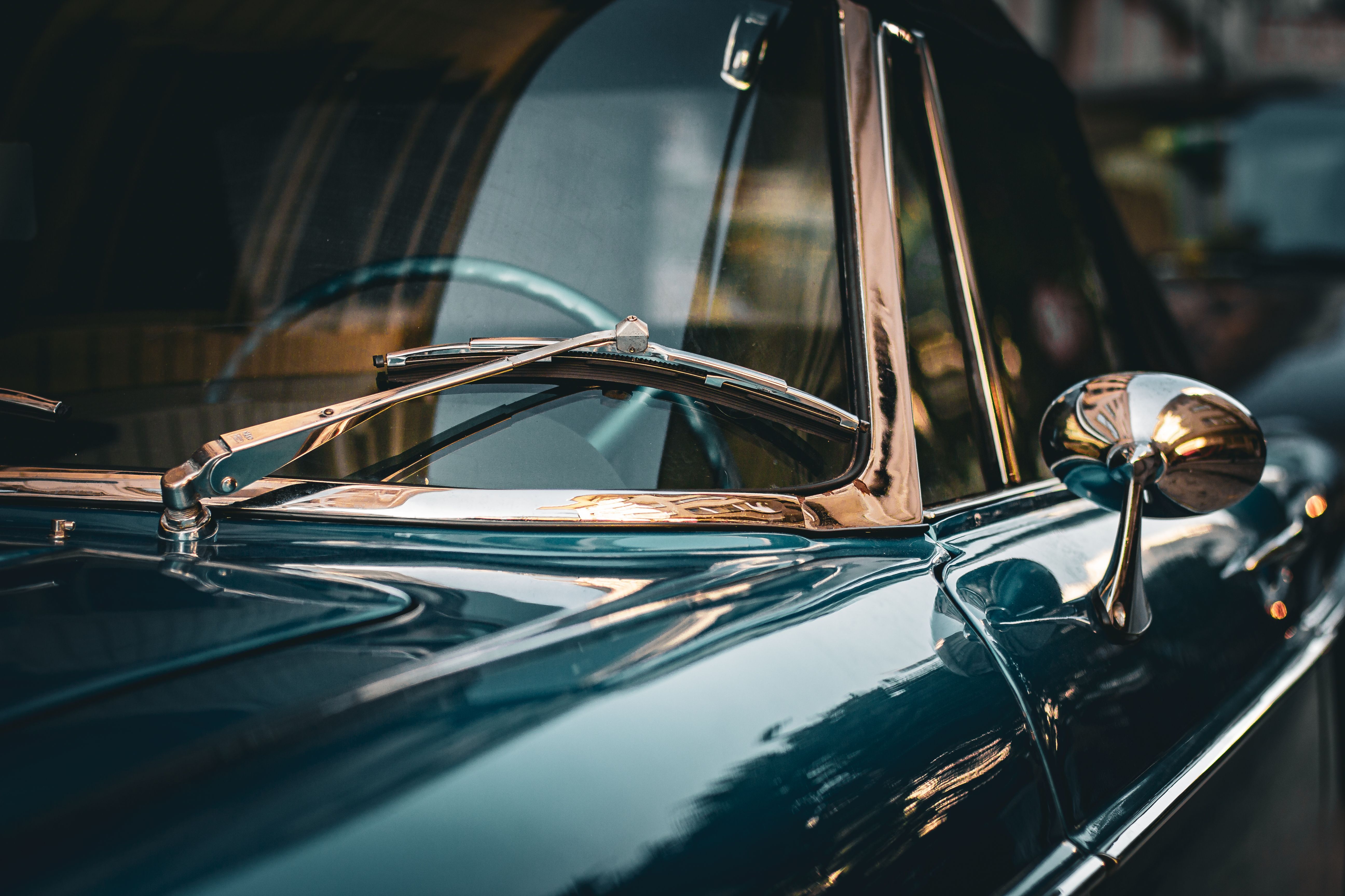 5184x3456 Close Up Of Classic Vintage Car Detail · Free