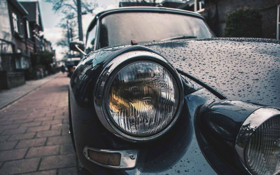 1152x720 HD Car Wallpaper