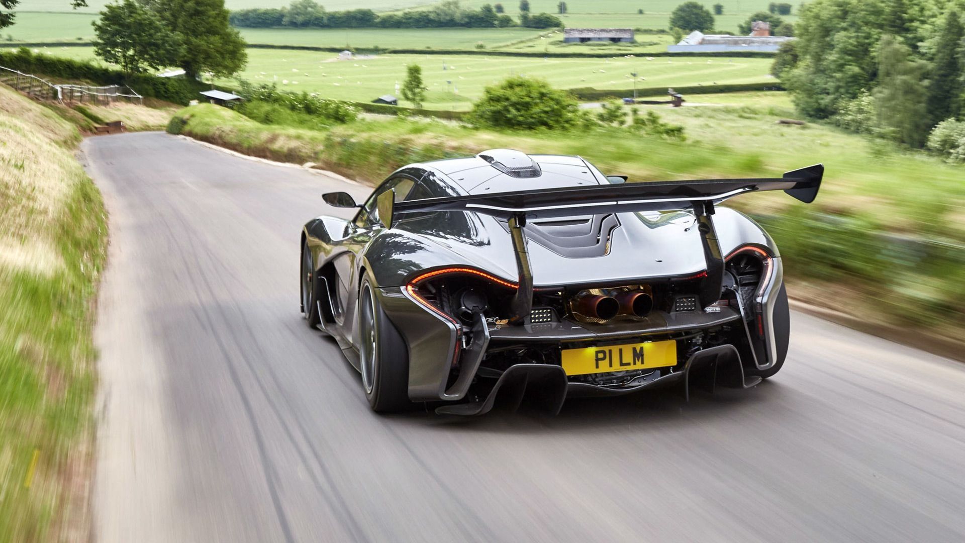 1920x1080 McLaren P1 LM is spiritual successor to most legendary F1