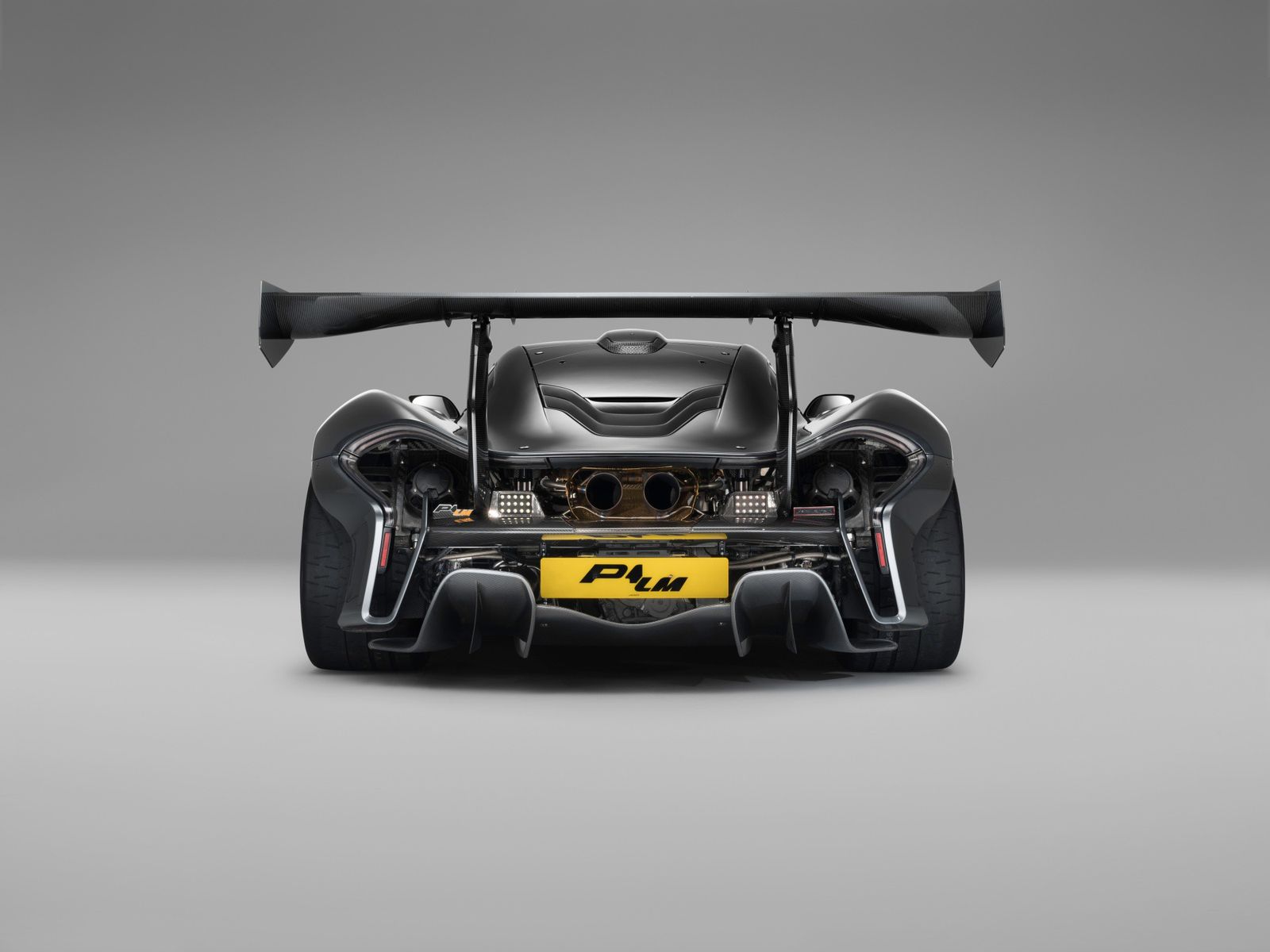 1600x1200 Lanzante's McLaren P1 LM smashes Nürburgring lap record with 6min43.2s run