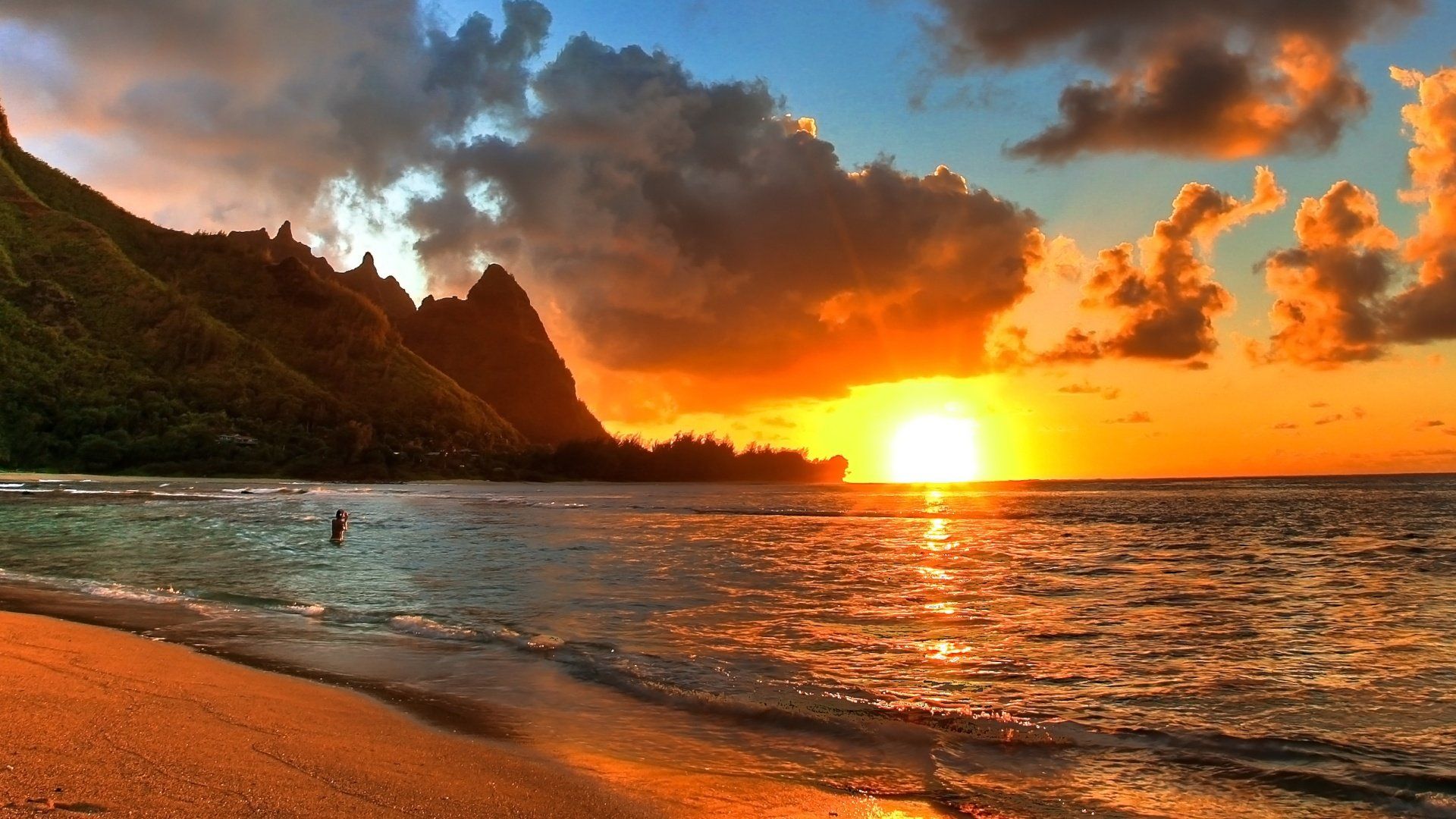 1920x1080 Stunning Sunset over Beach: HD Wallpaper of Nature's Beautyx1080