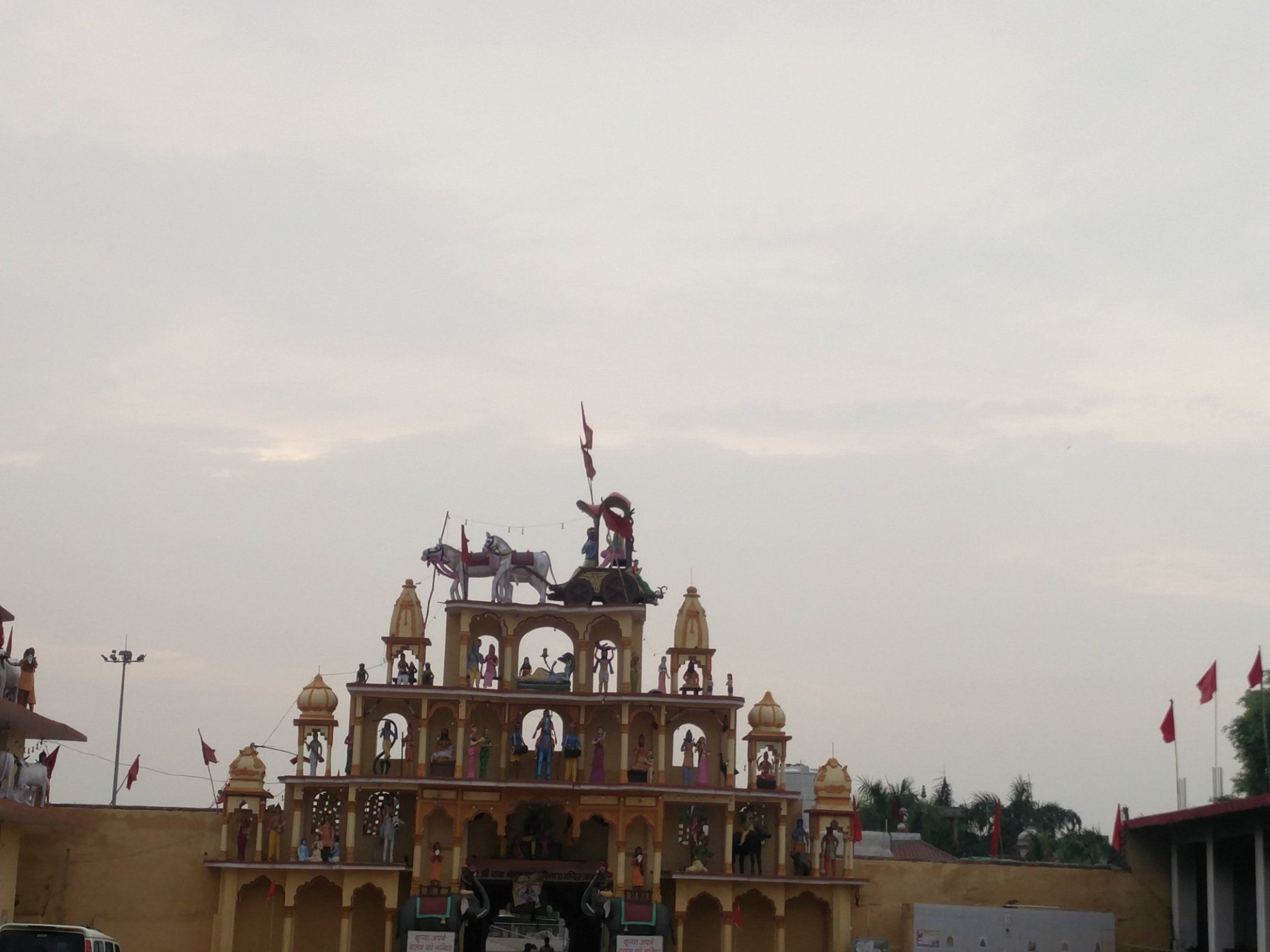 2560x1920 Outside View of Baba Mohan Ram Temple, Bhiwadi