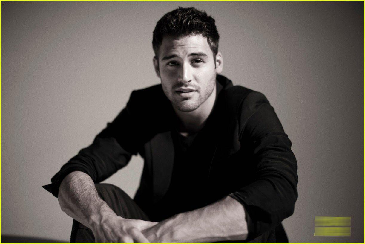 1222x816 Ryan Guzman Wallpaper