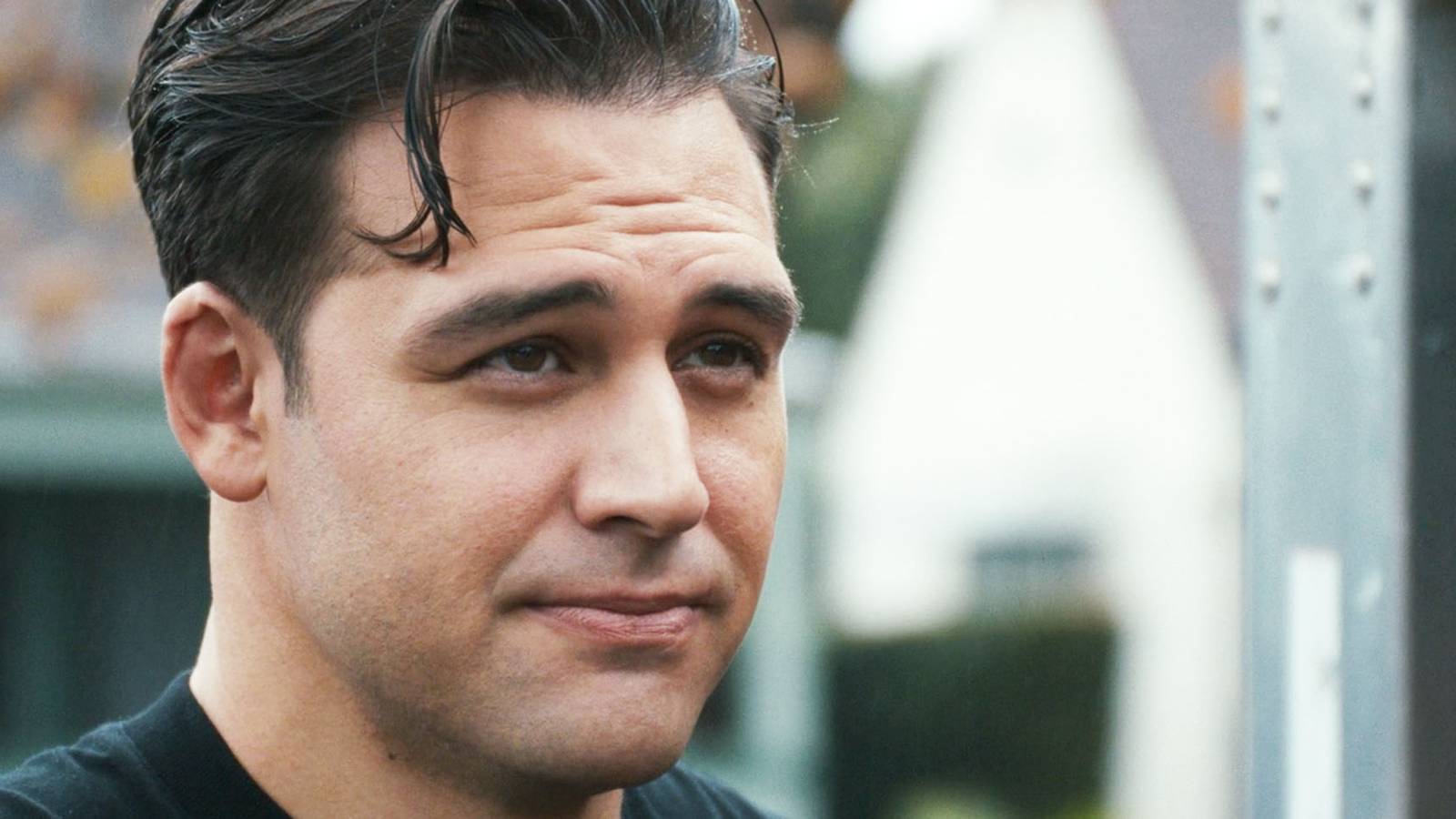 1600x900 9 1 1 Star Ryan Guzman Seemingly Confirms Eddie's 118 Return