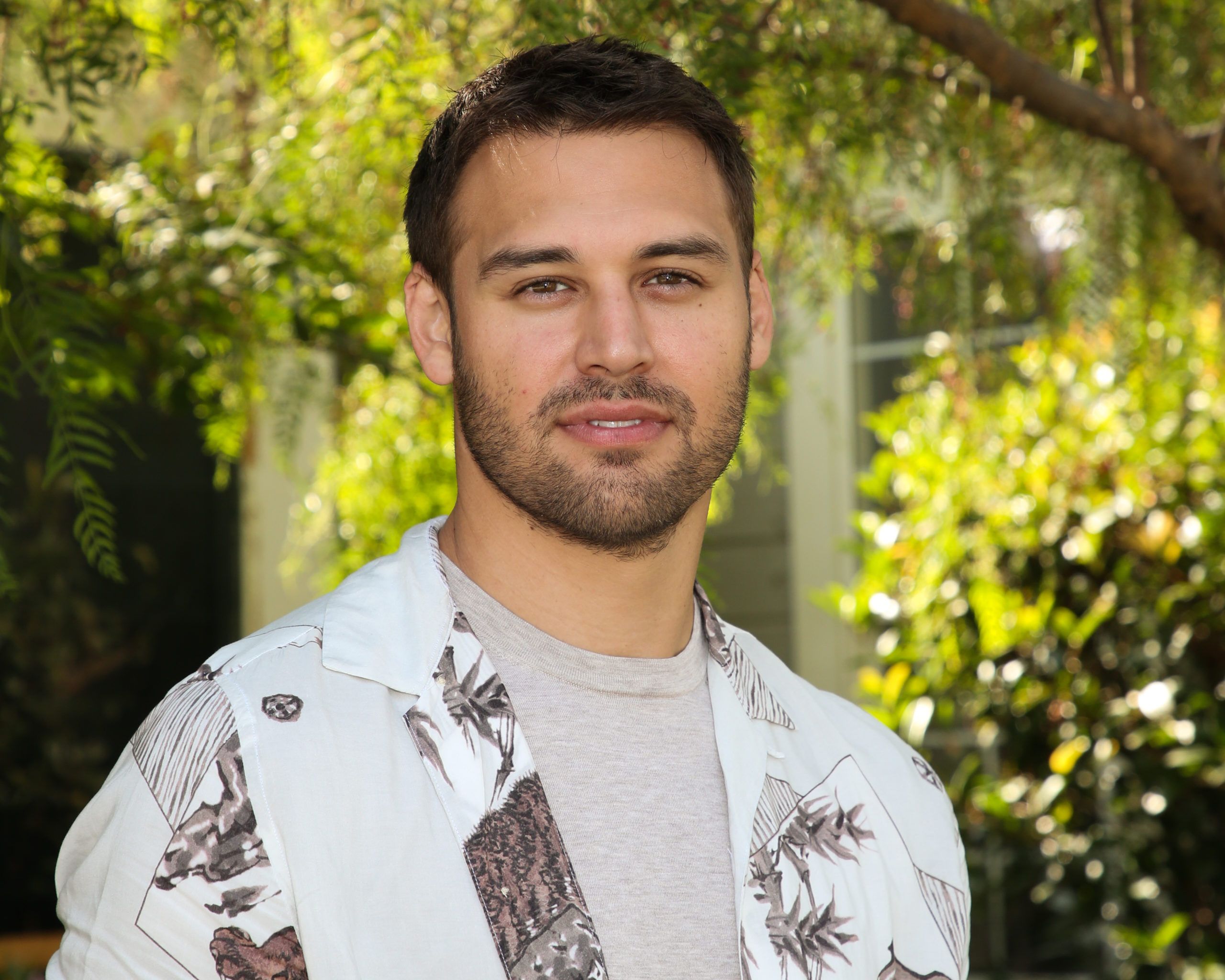2560x2048 Actor Ryan Guzman Defends Use Of Racial Slurs With Friends 'All The Time'