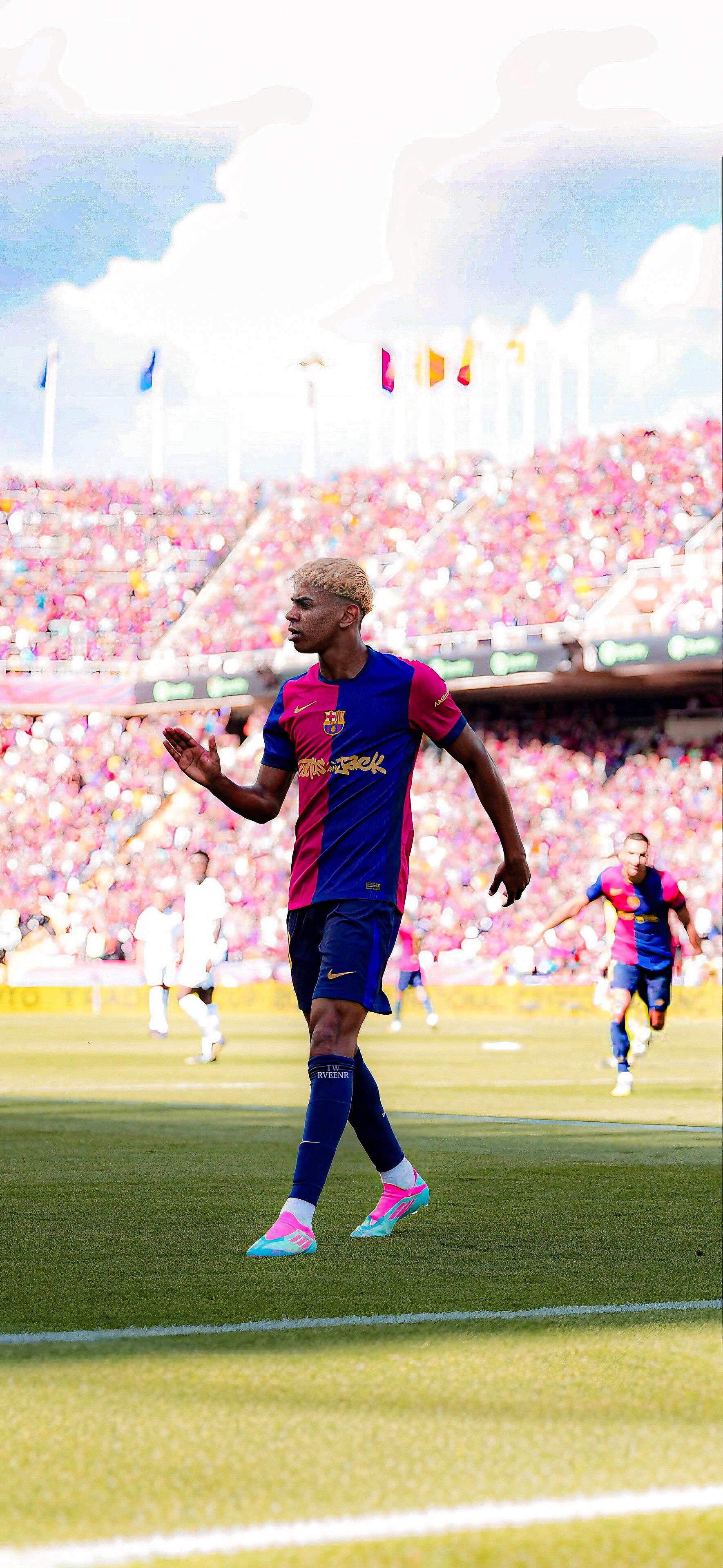 1770x3840 Lamine Yamal FC Barcelona Soccer Phone Wallpaper
