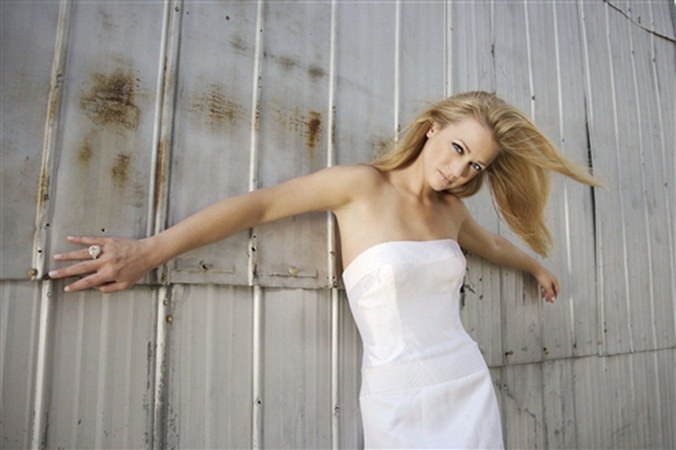 1351x900 A. J. Cook Wallpaper