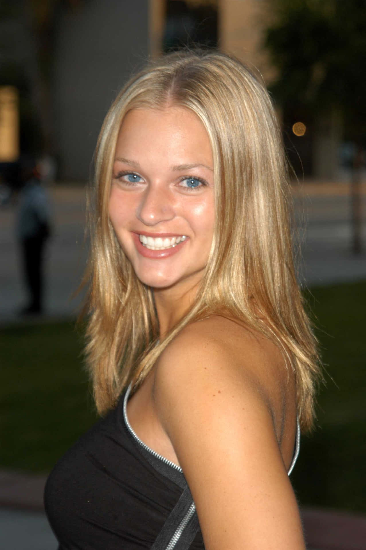 1277x1920 Download A.J. Cook radiating elegance in a stunning photohoot Wallpaper