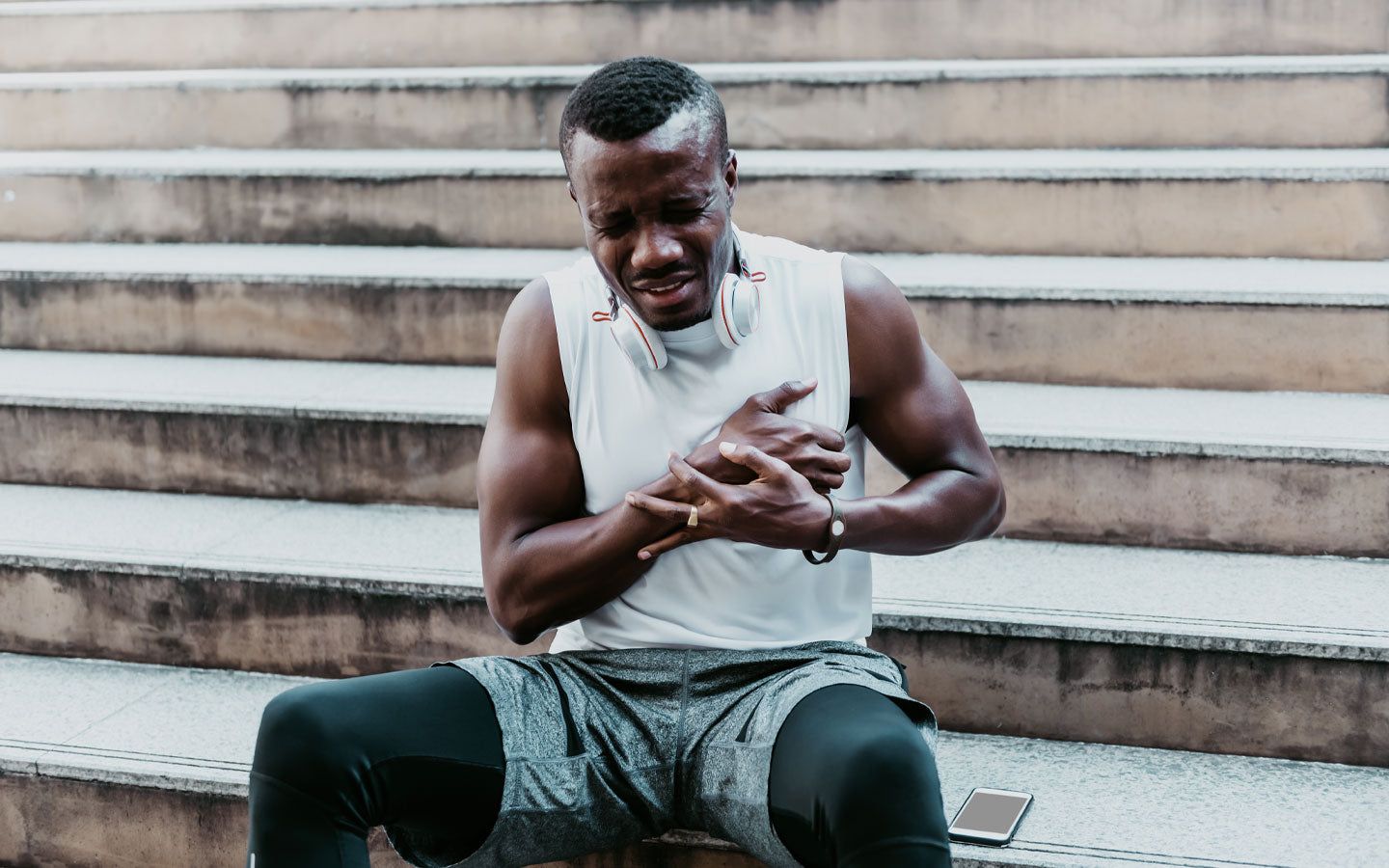 1440x900 Ask the Expert: Can Dehydration Cause Chest Pain?