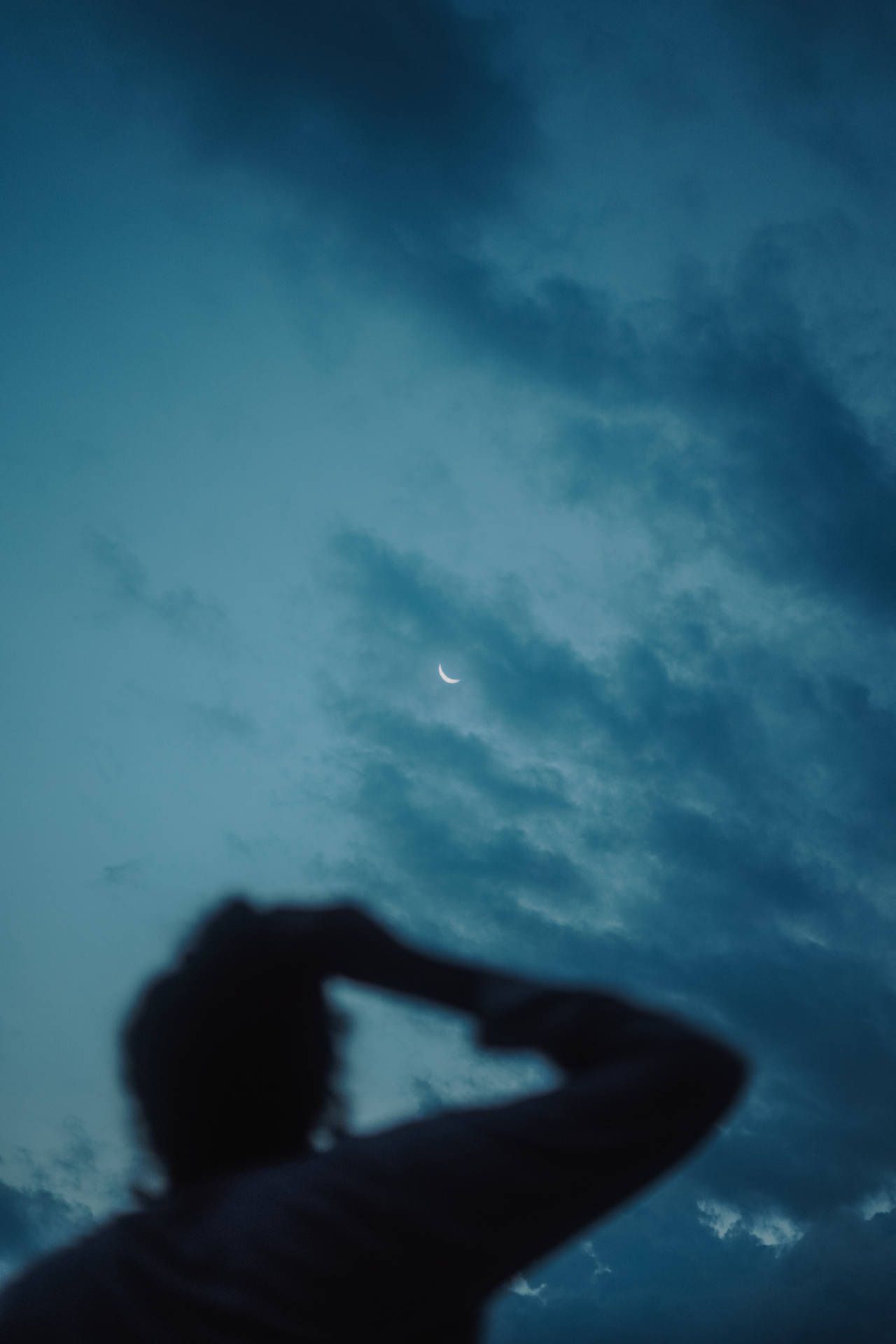 1280x1920 Download Man Silhouette Blue Aesthetic Phone Wallpaper