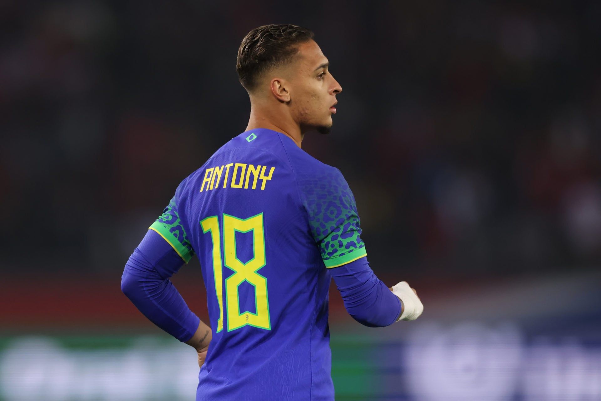 1920x1280 Antony pictured training with Brazil ahead of the World Cup