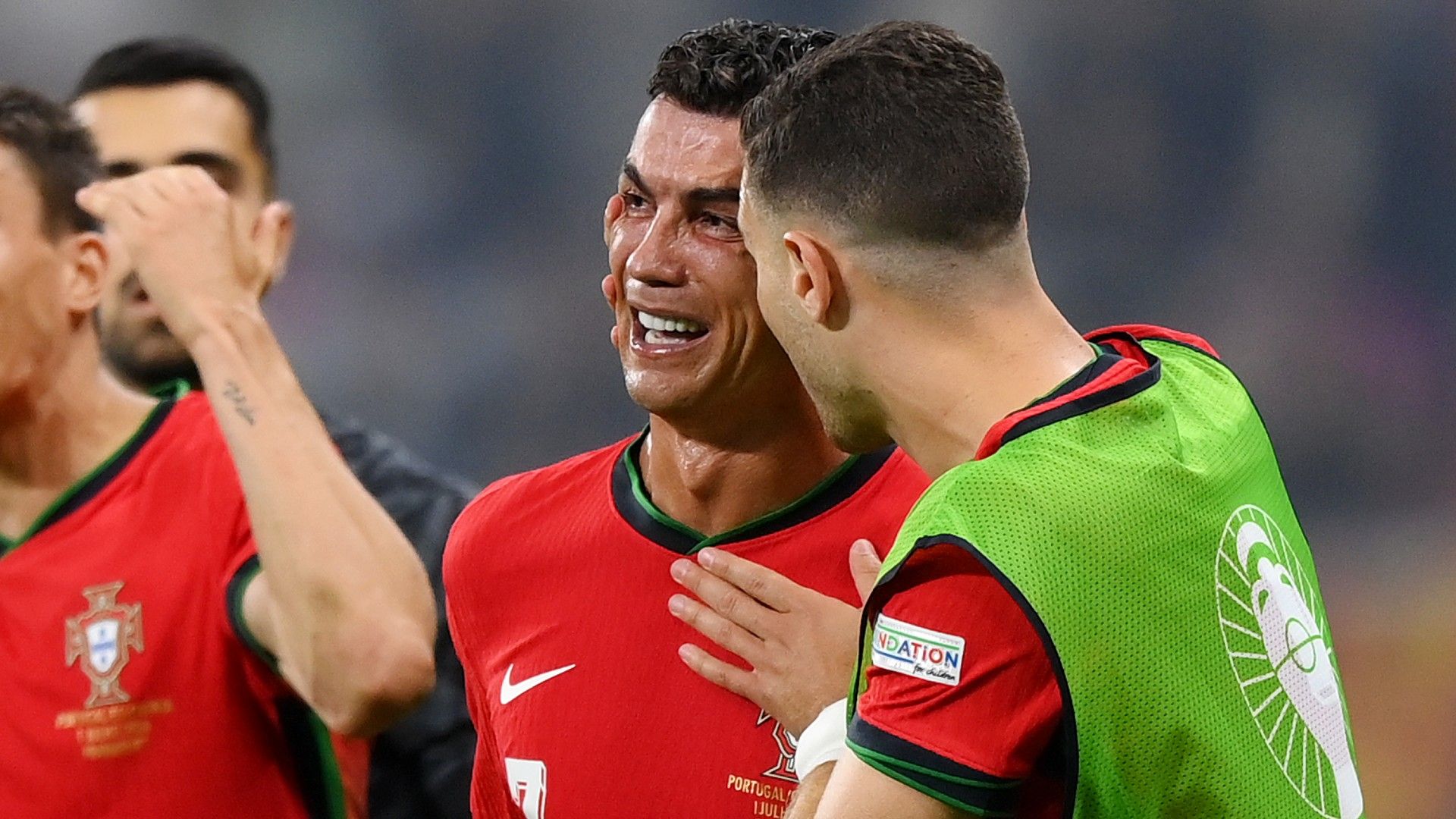 1920x1080 Ronaldo hit 'rock bottom' after penalty miss against Slovenia