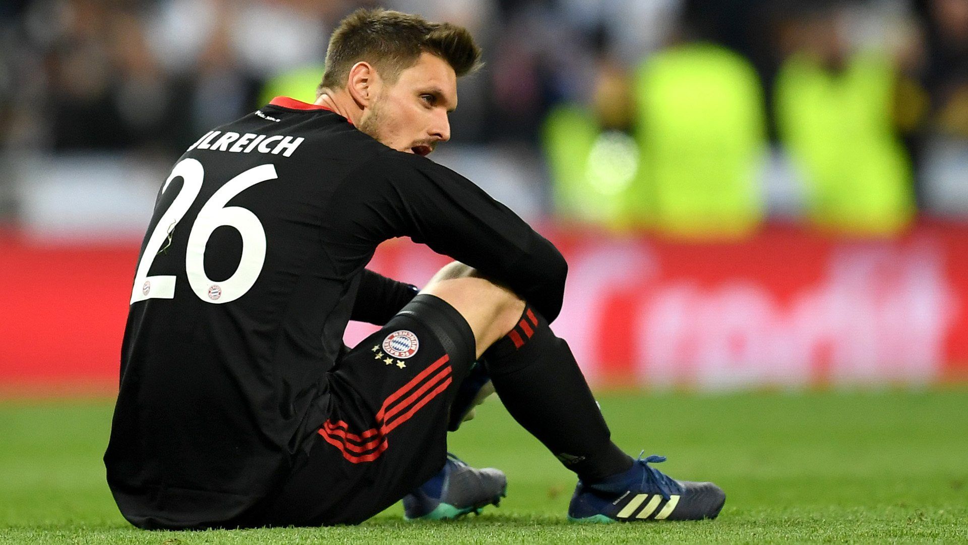 1920x1080 Sven Ulreich and other very sad footballers