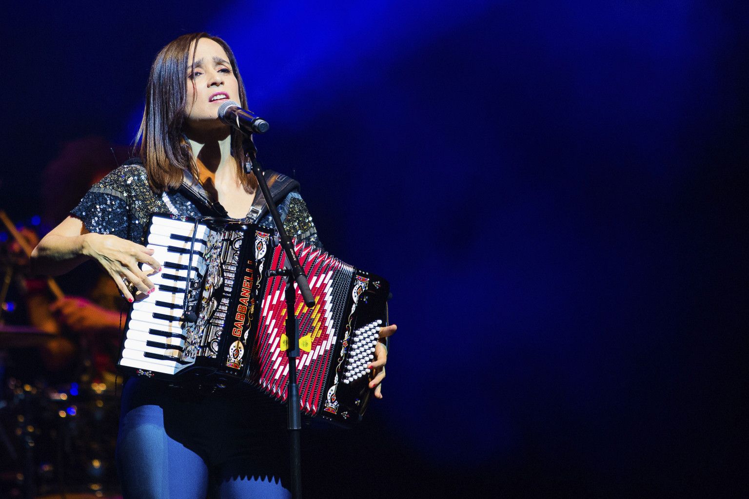 1536x1024 Julieta Venegas Wallpaper