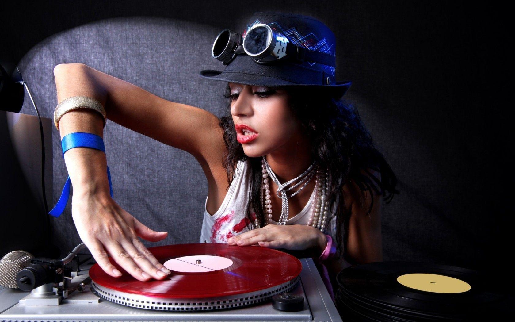 DJ Girl Wallpapers - Top Free DJ Girl Backgrounds - WallpaperAccess