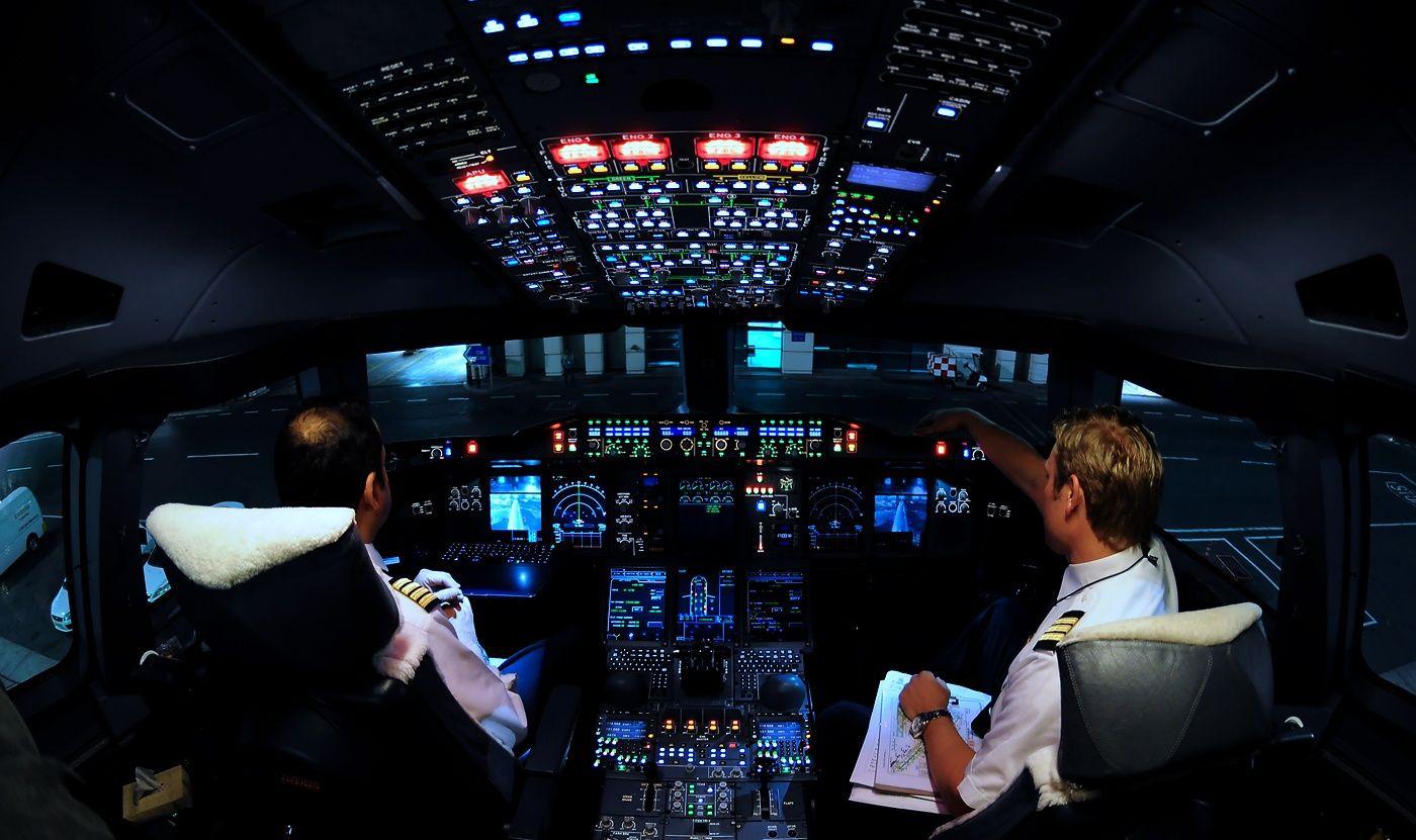 1400x831 Airbus A380 Cockpit View at Night and Day Wallpaper