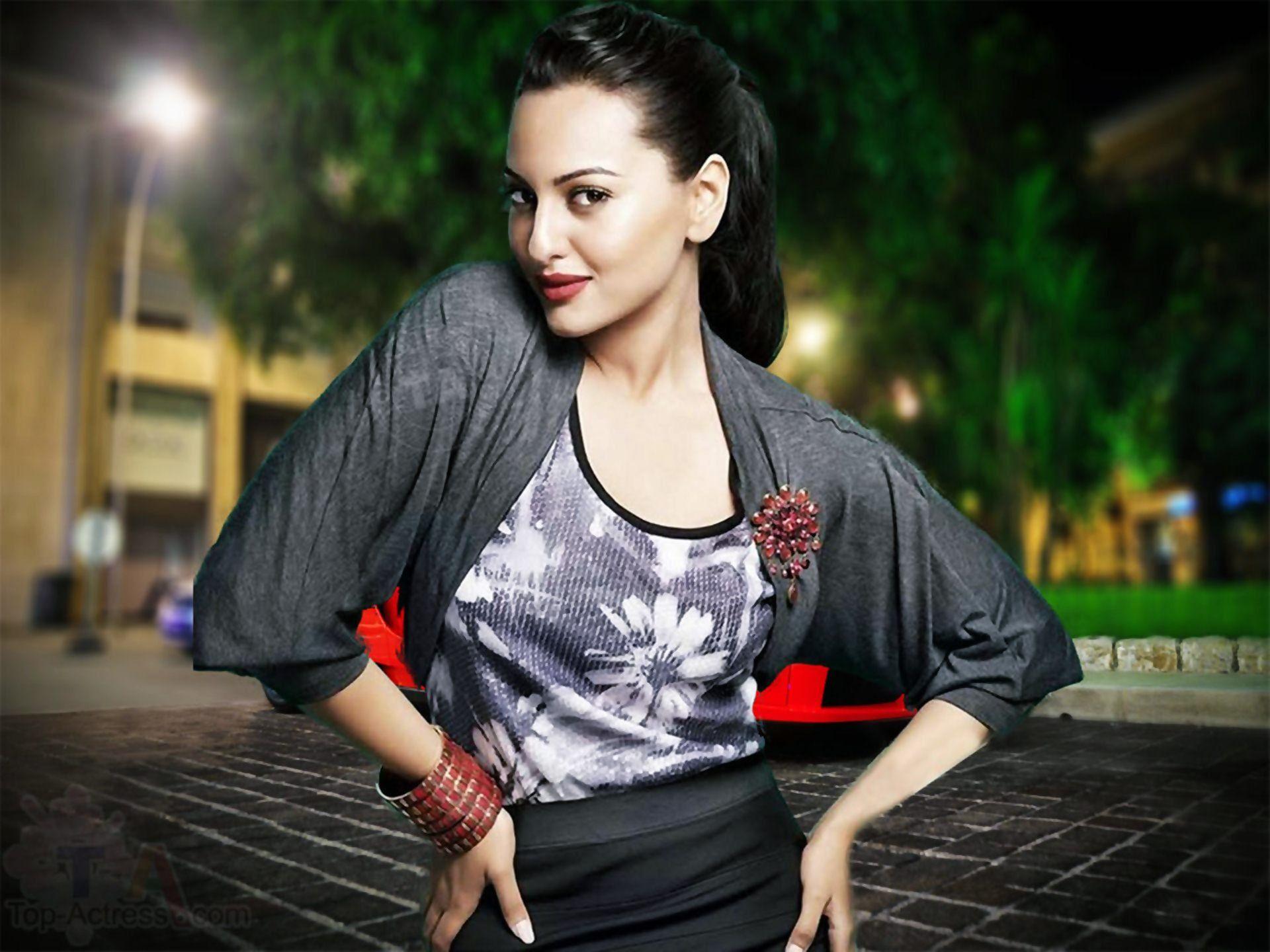 1920x1440 sonakshi, Sinha, Indian, Actress, Bollywood, Babe, Model, 91