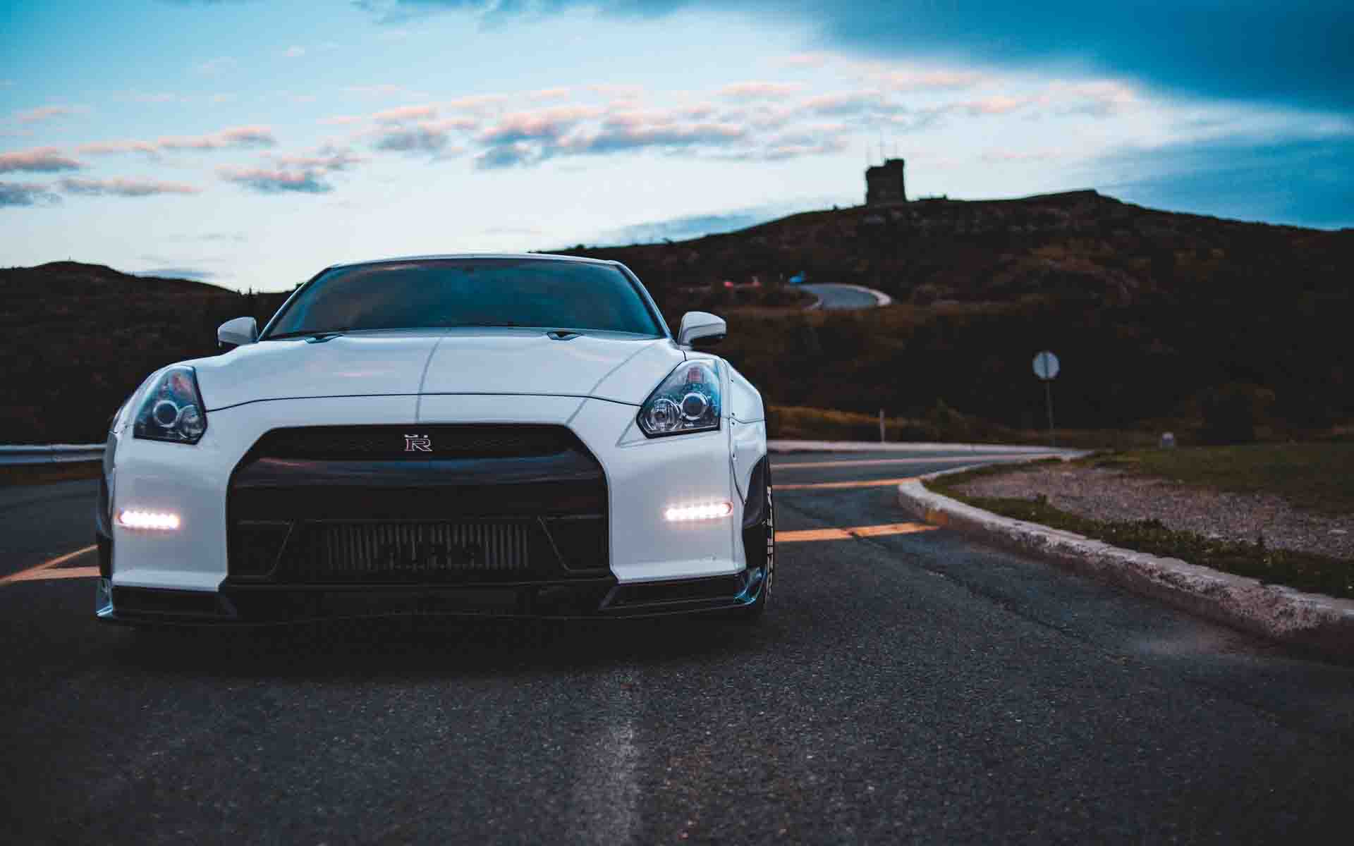 1920x1200 White Explorer SUV Cool Car HD Wallpaper Stores Wallpaper
