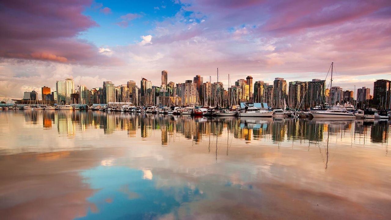 1280x720 Evening view of the city skyline of Vancouver, Canada, from Stanley Park Gallery · Peapix