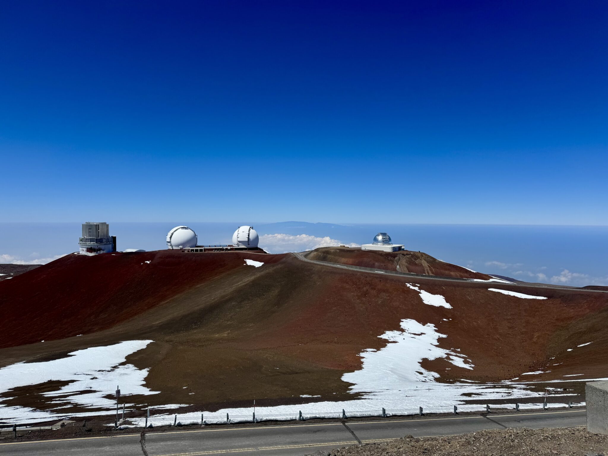 2048x1536 Mauna Kea: Trail Running the Tallest Mountain on Earth*. Exploring the Rockies