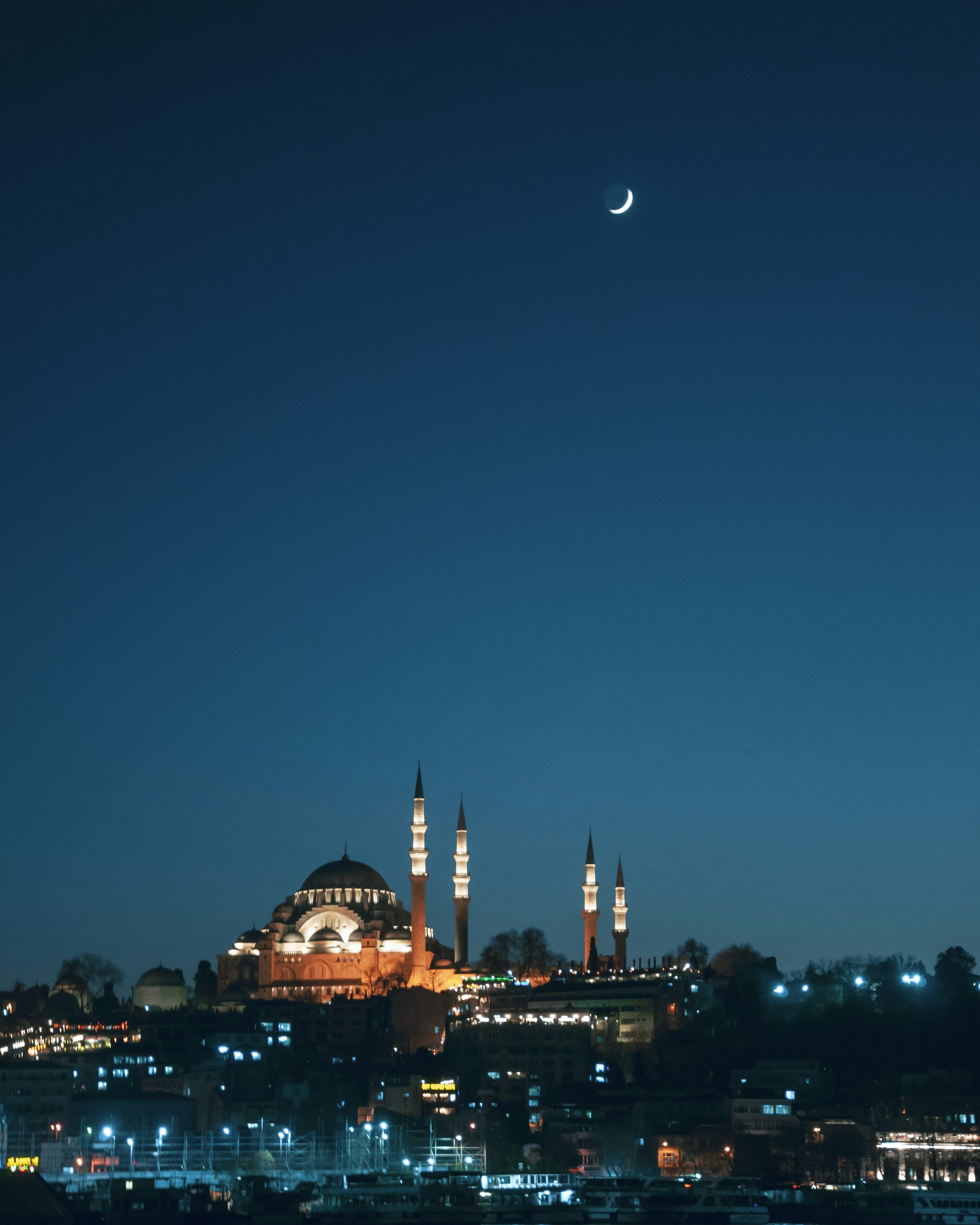 3000x3750 Night Mosque Picture. Download Free Image