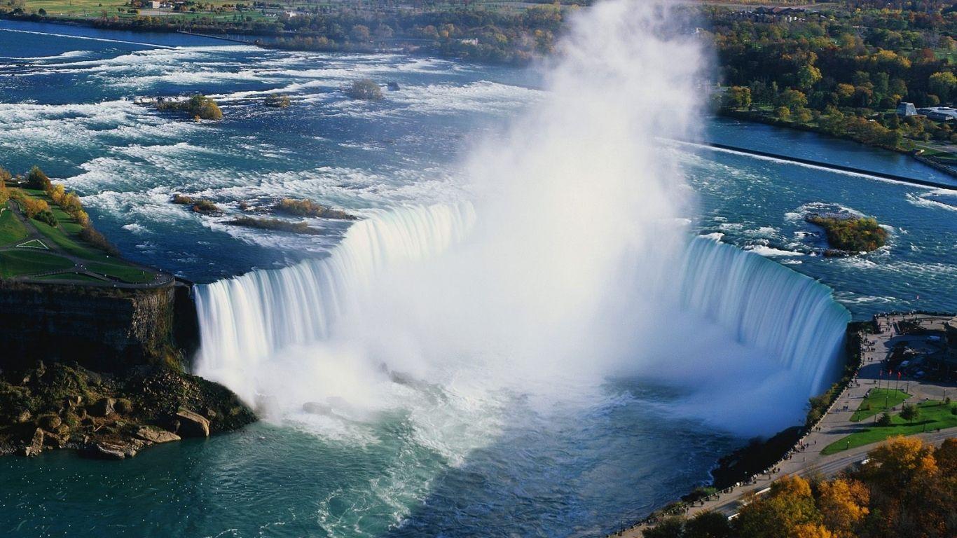 1366x768 Niagara Falls Wallpaper for Desktop