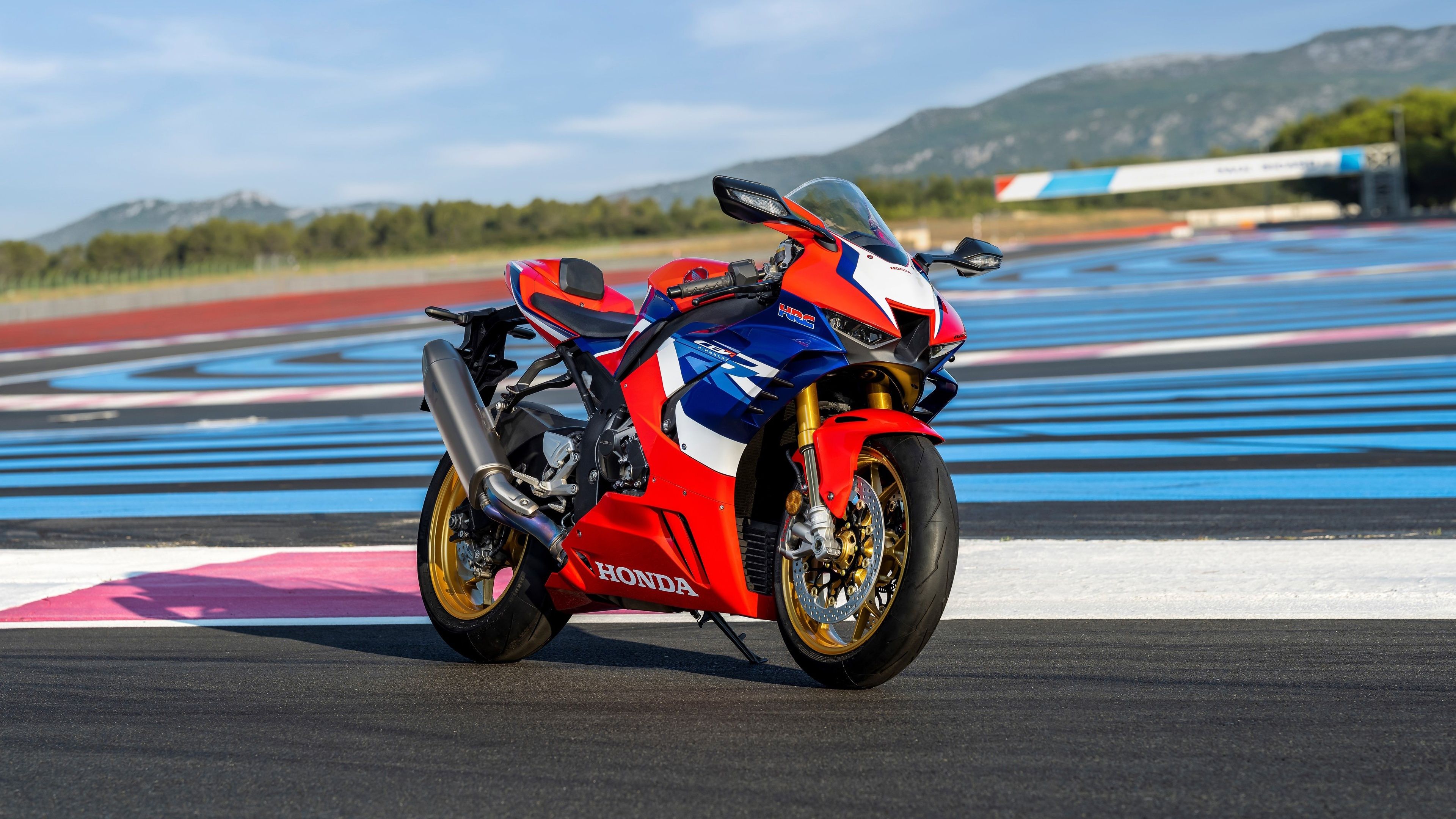 3840x2160 Honda CBR1000RR Wallpaper