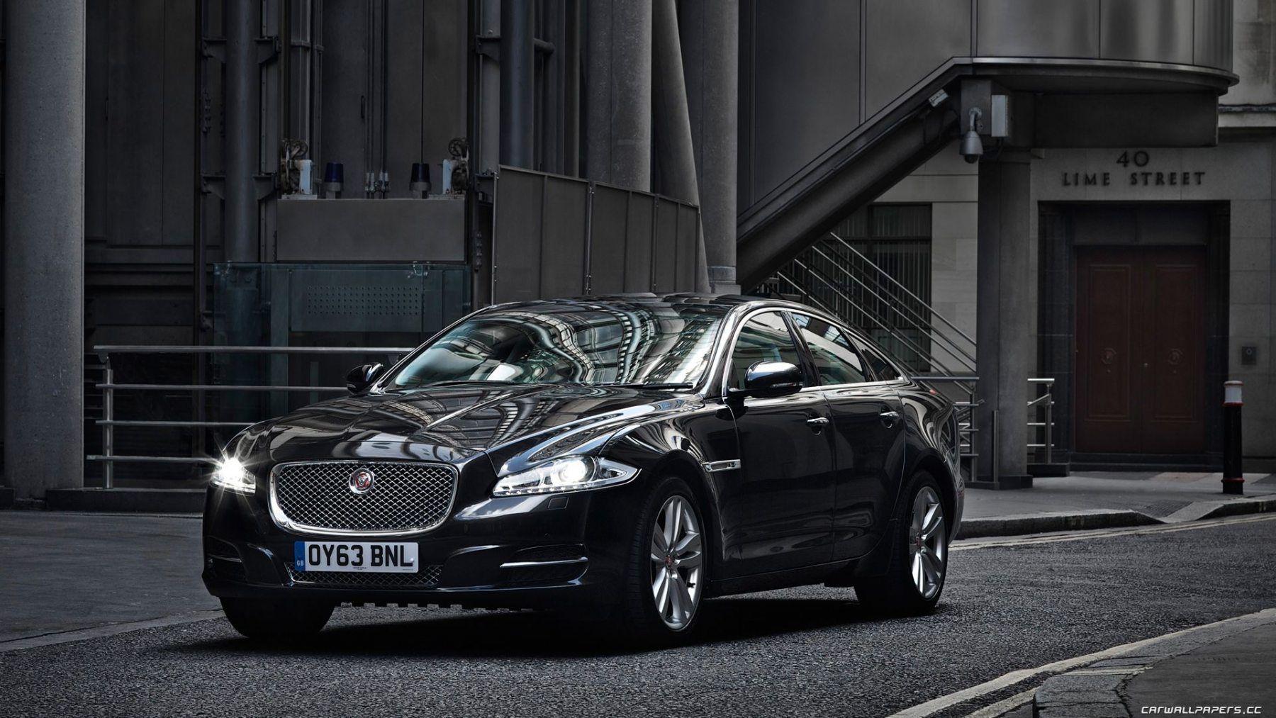 1800x1013 Jaguar XF Wallpaper