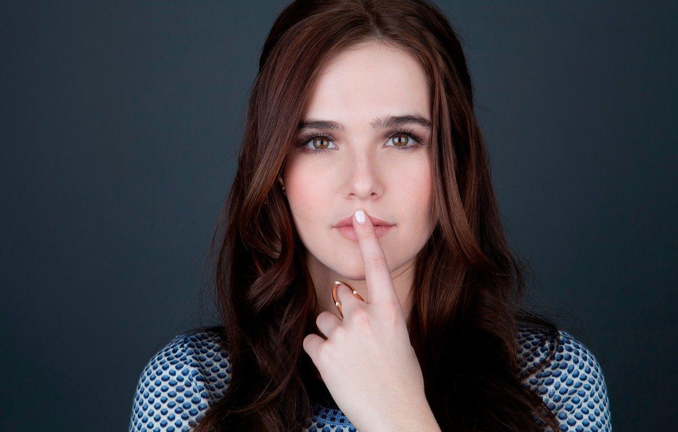 1332x850 Wallpaper photohoot, Zoey Deutch, Vampire Academy, Vampire