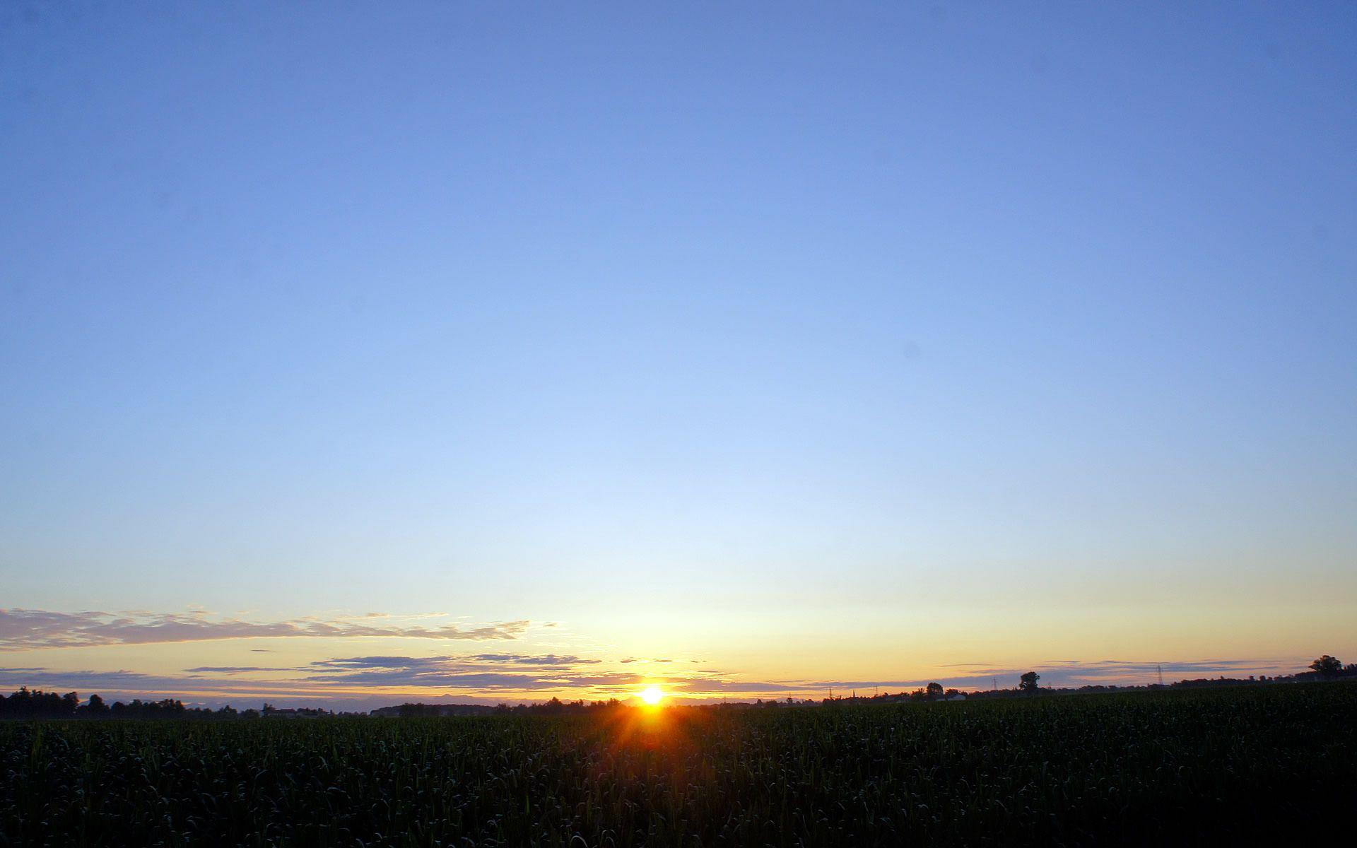 1920x1200 Blue Sunrise Wallpaper