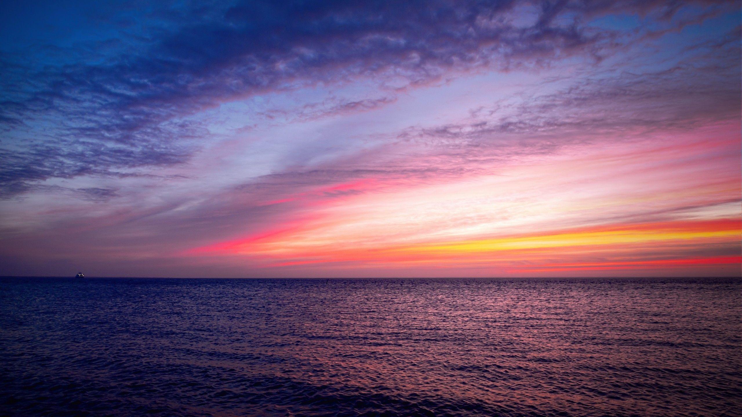 2560x1440 Download 2560x1440 Seascape, Sunrise, Sky, Scenery, Ripples