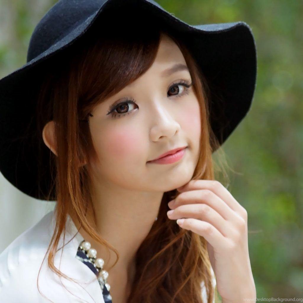 1024x1024 High Quality Sweet Girl Wallpaper Desktop Background